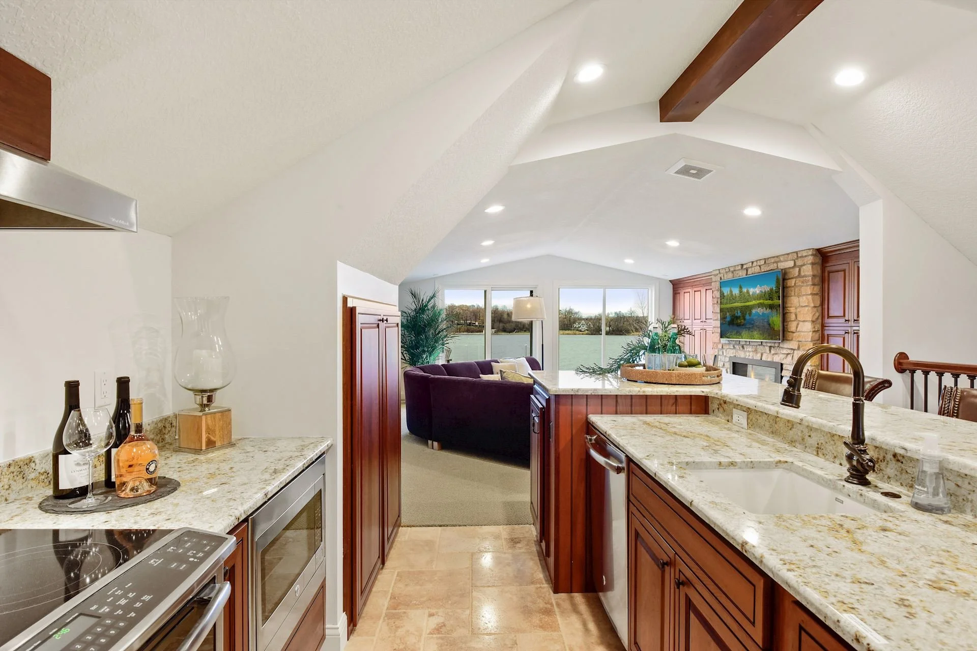 1404 Baldur Park Road - Spacecrafting - 0037.jpg