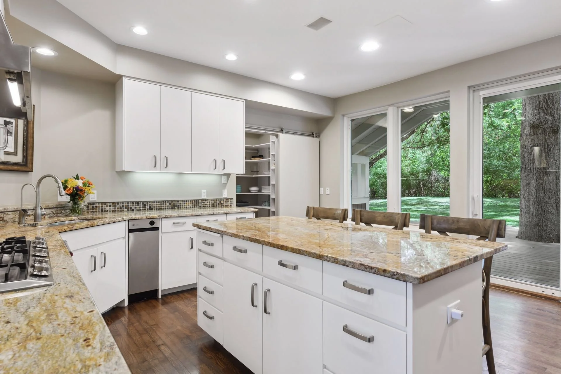 480 Deborah Drive - Spacecrafting - 0083.jpg