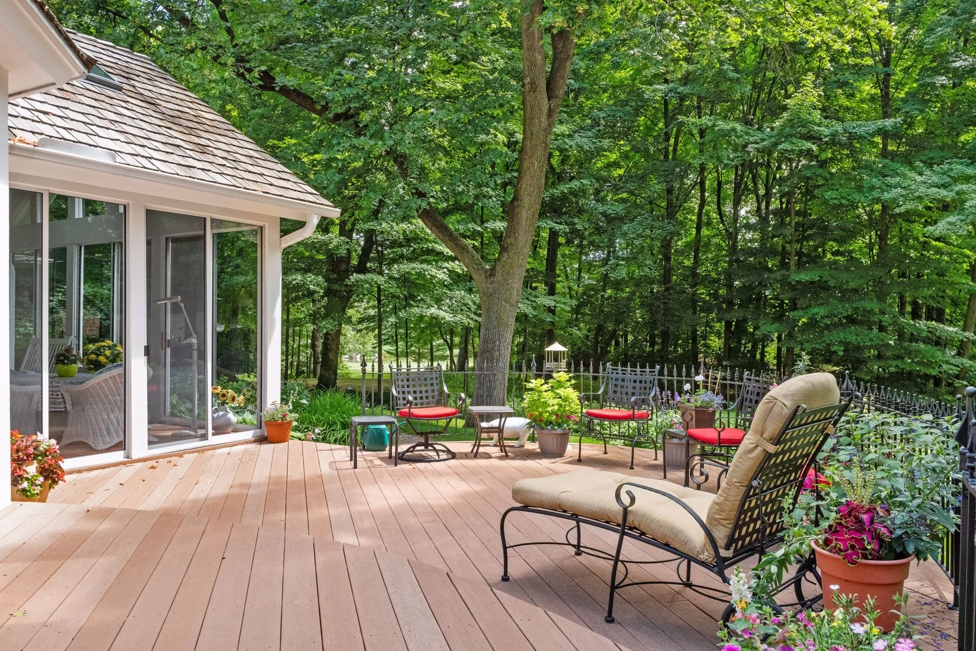 1 250 Wakefield Road - Spacecrafting - 0024.jpg