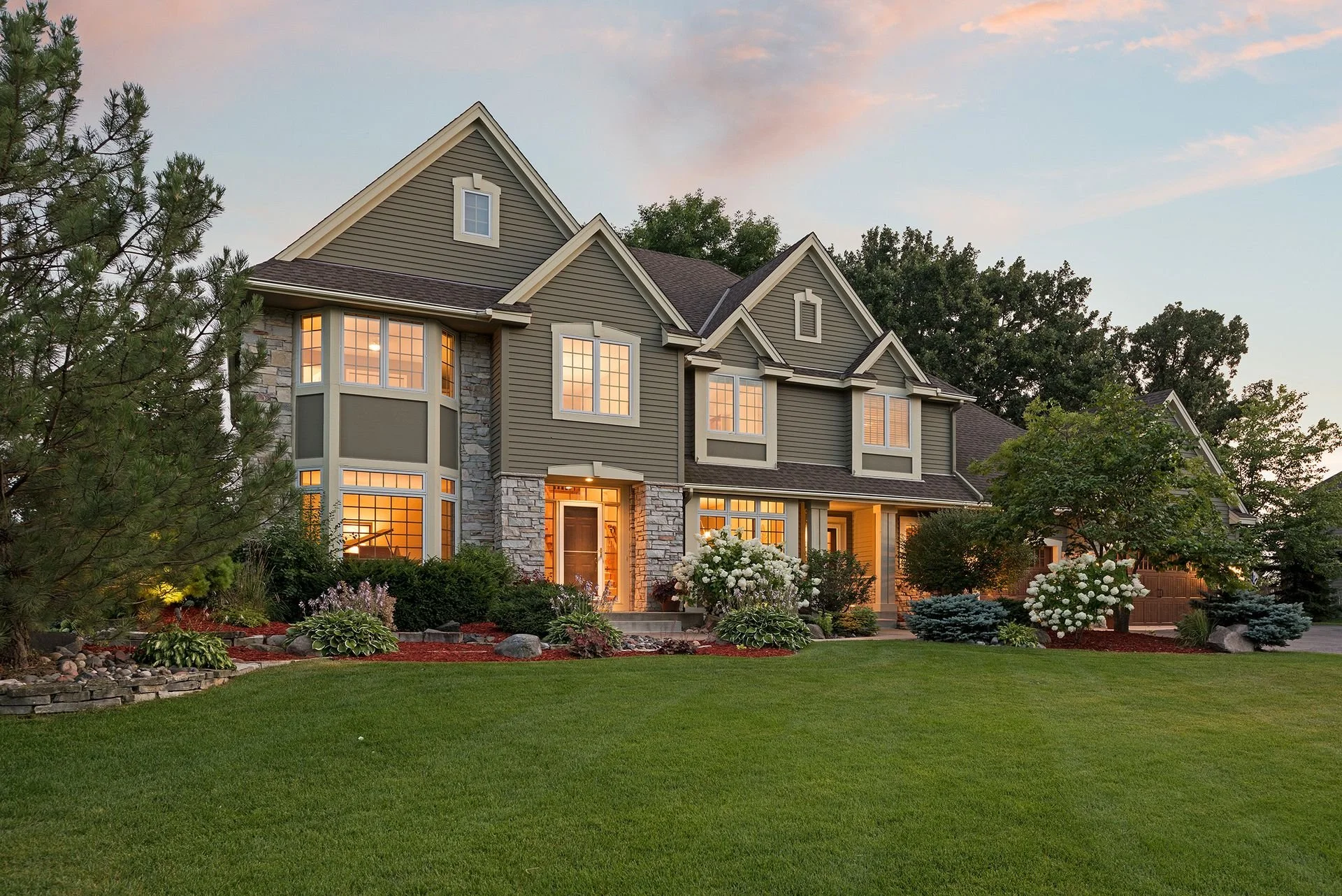 Sold: Medina / $875,000