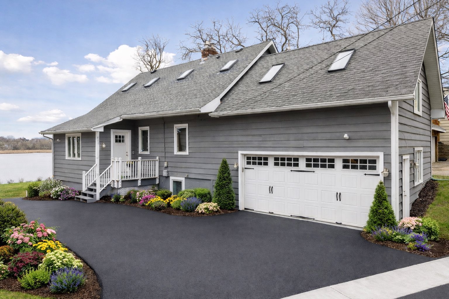 Sold: Lake Minnetonka / $1,250,000