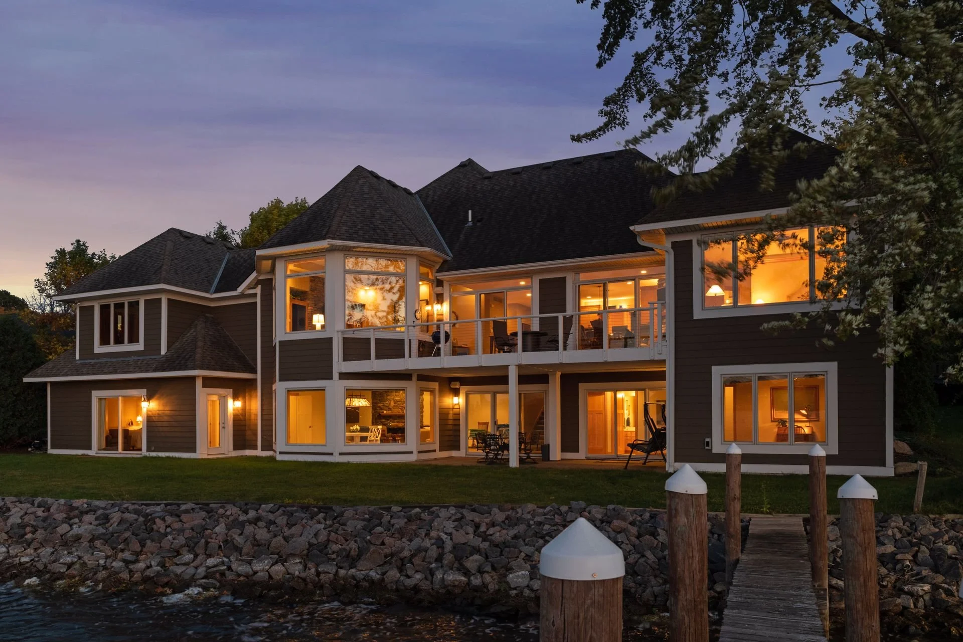 Sold: Lake Minnetonka / $2,500,000