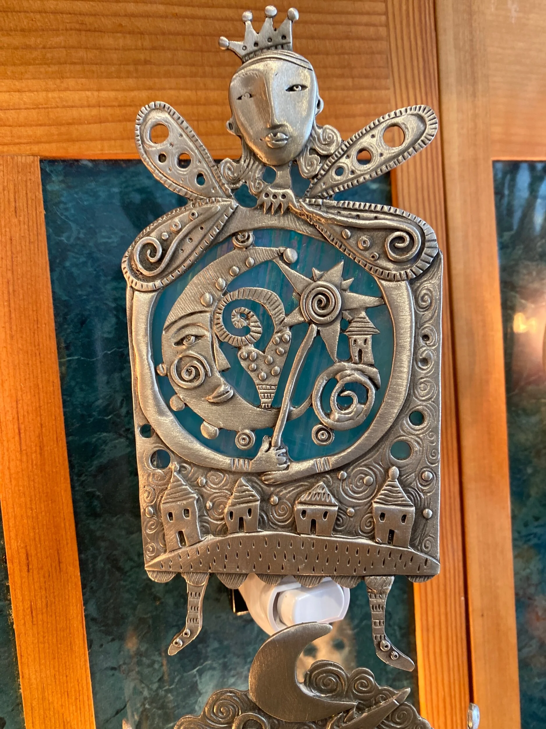 4D818F28-0F9E-4FAB-B7A5-F41505920F4E