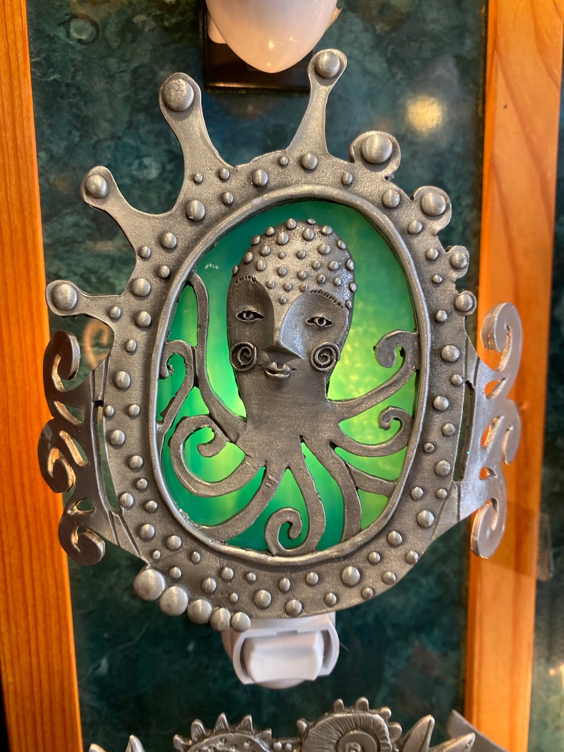 E7A970DB-5786-4356-AD28-BBF0CC0B53D9