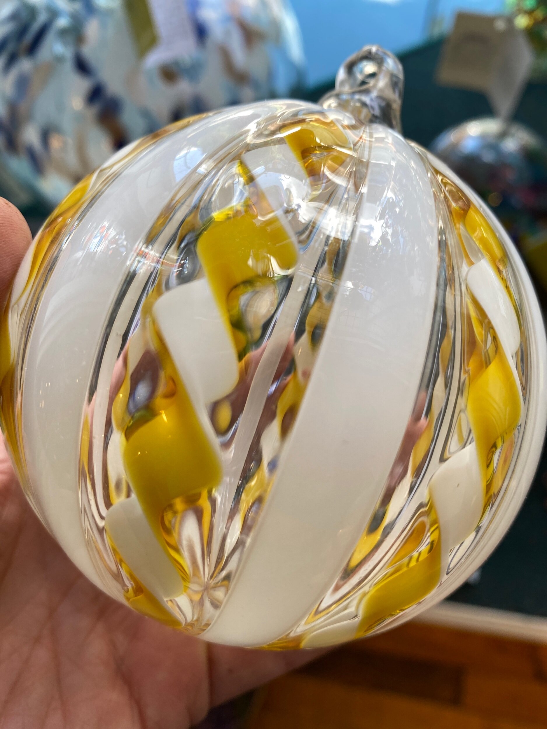 9B8B3117-F579-479C-B4BE-C2295B854F23