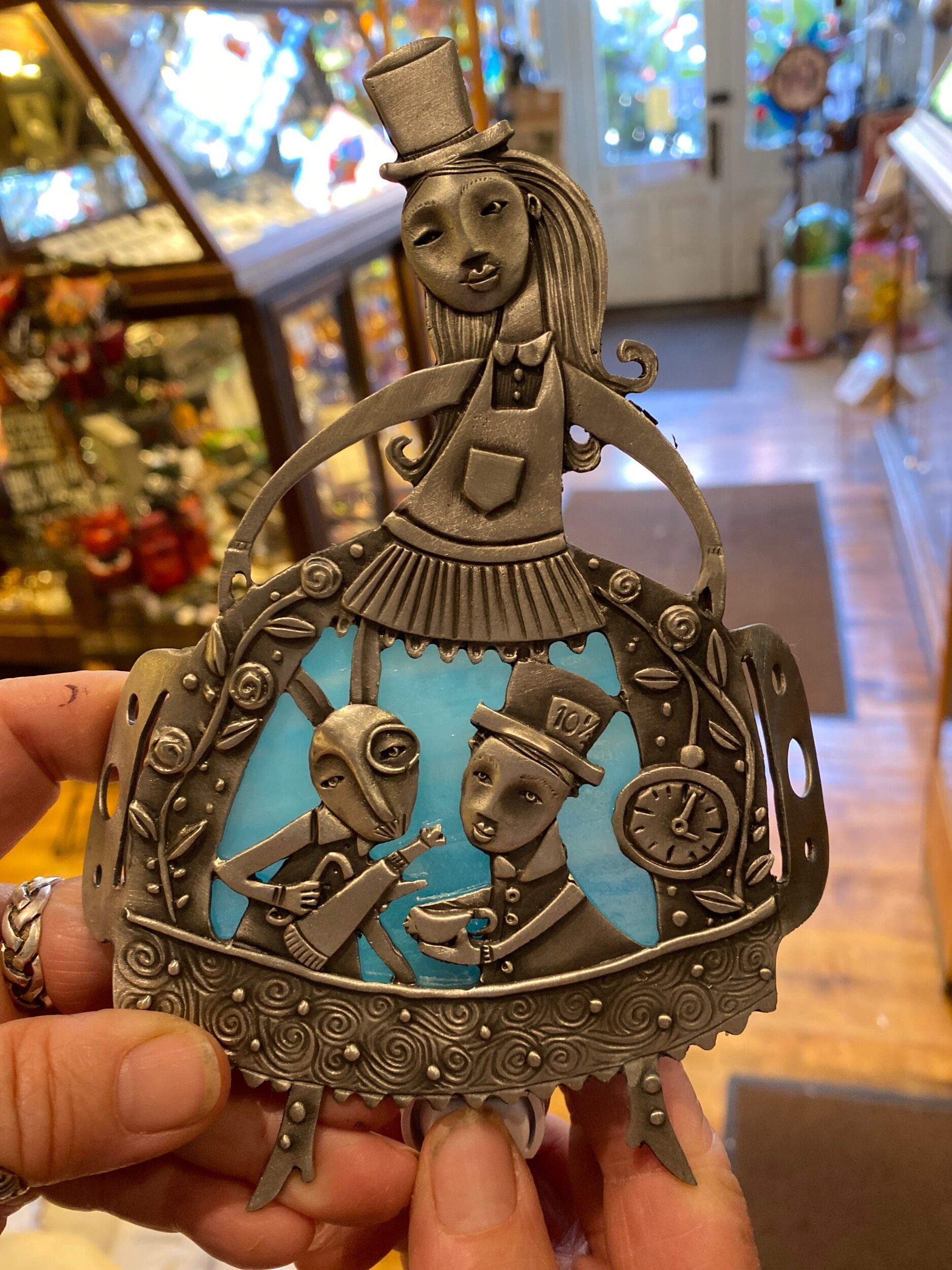 72B28CC7-F5F8-455D-8543-8EAC7EE1D8F9