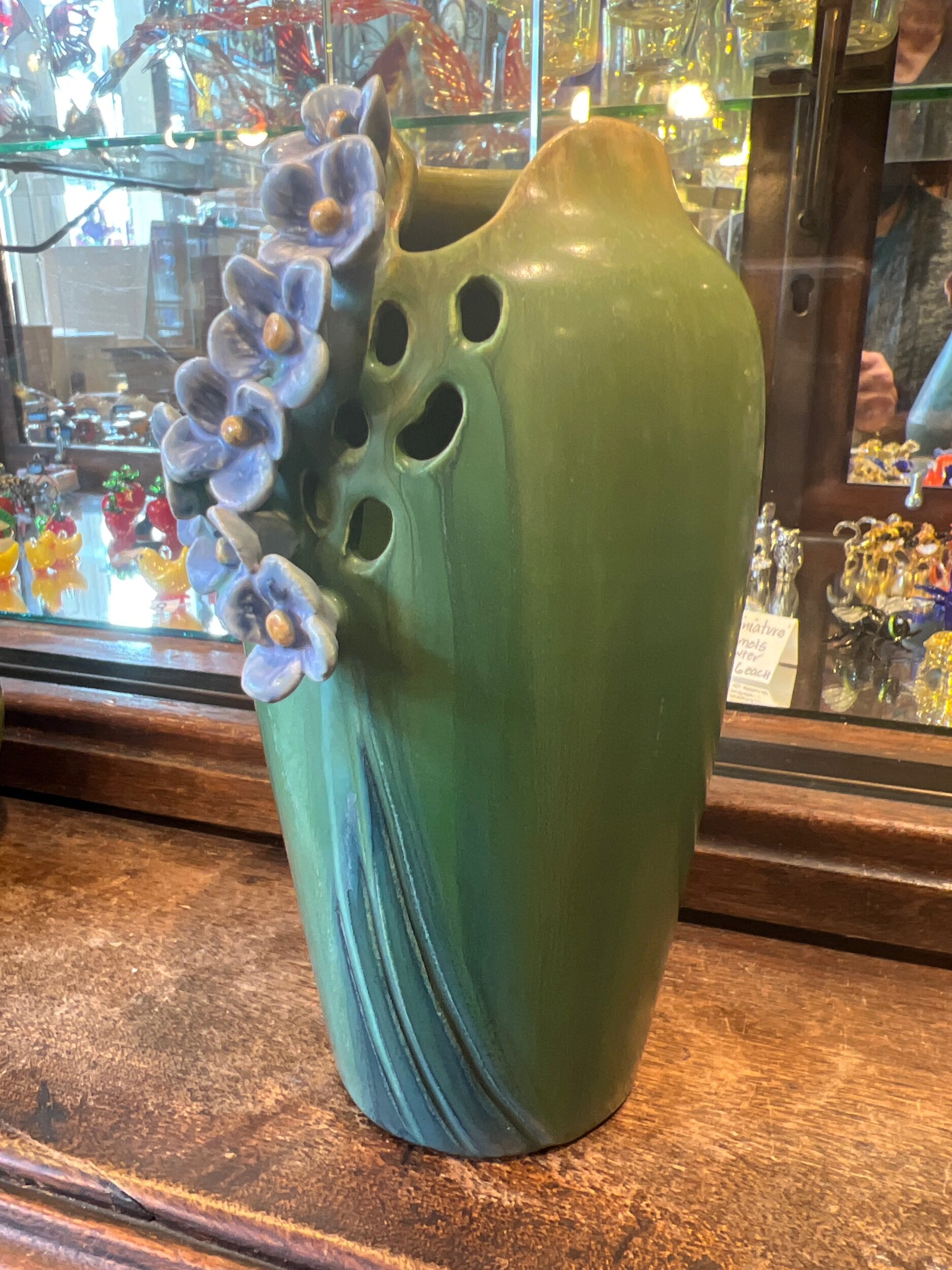 E6737D4B-0A35-40FB-8196-8894E2F6029C