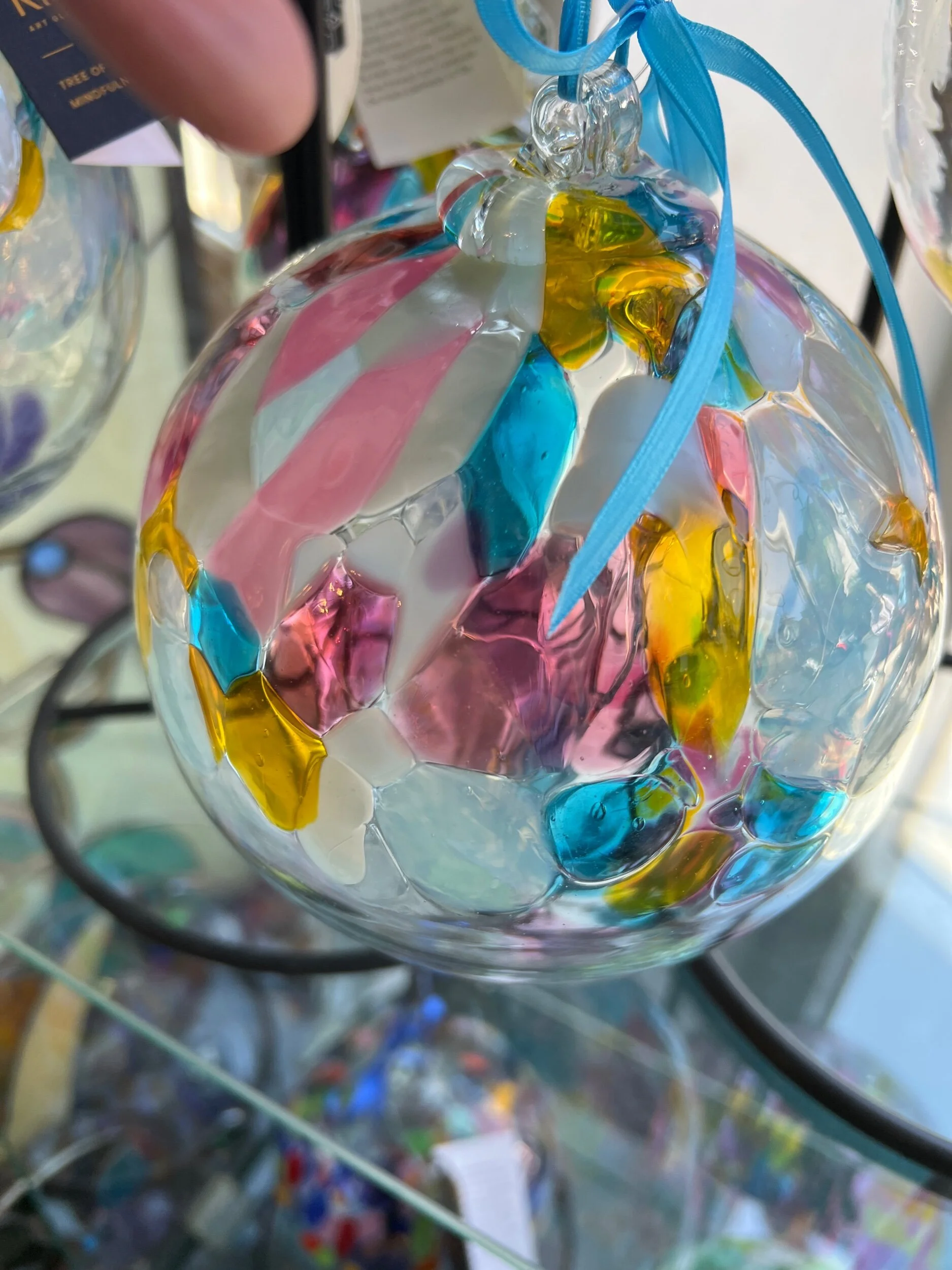 2EAC6FDC-6B1F-4041-905B-19103547472A