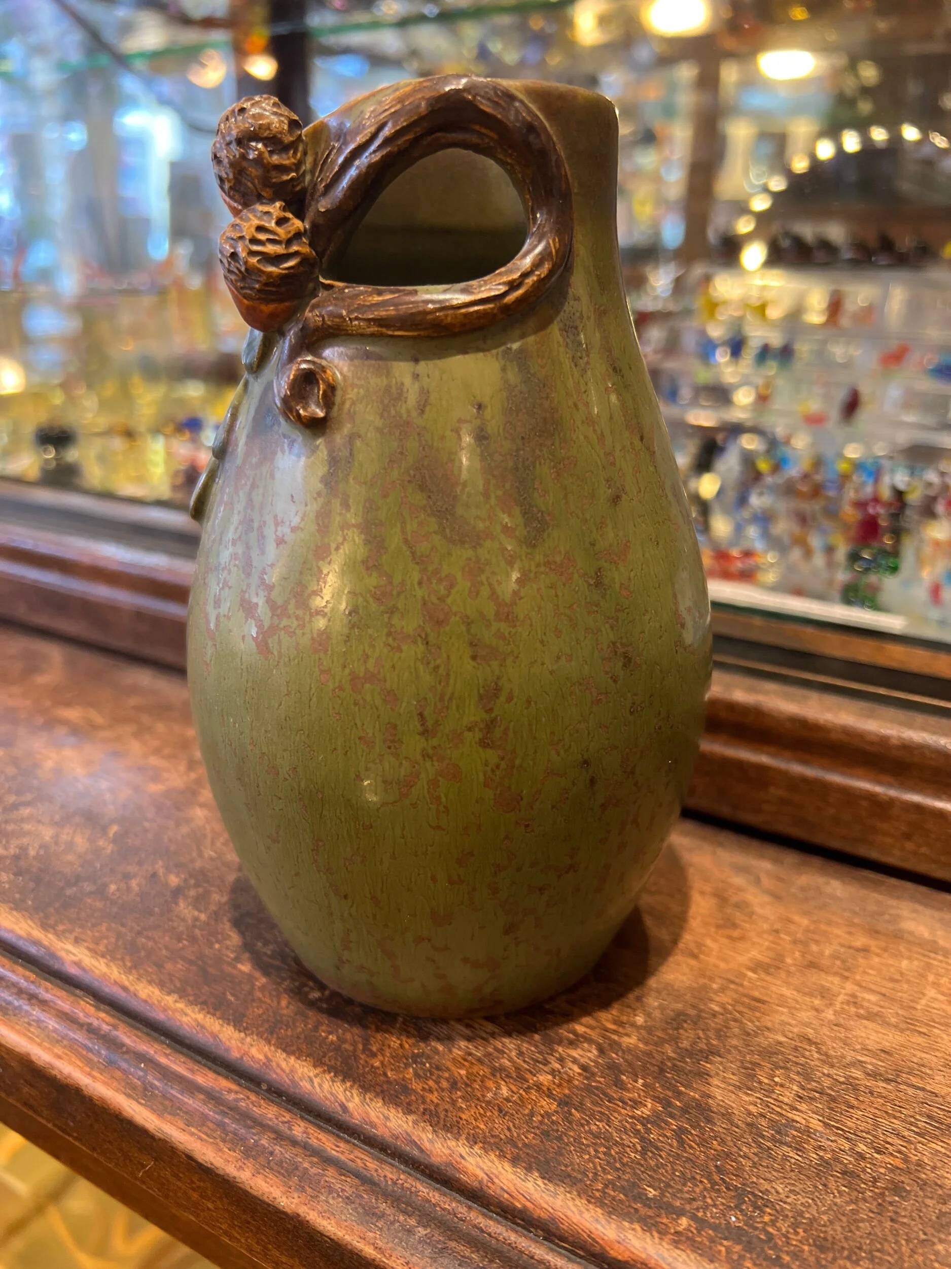 3F9F619A-1710-4205-ACDE-0E0F63B425FA