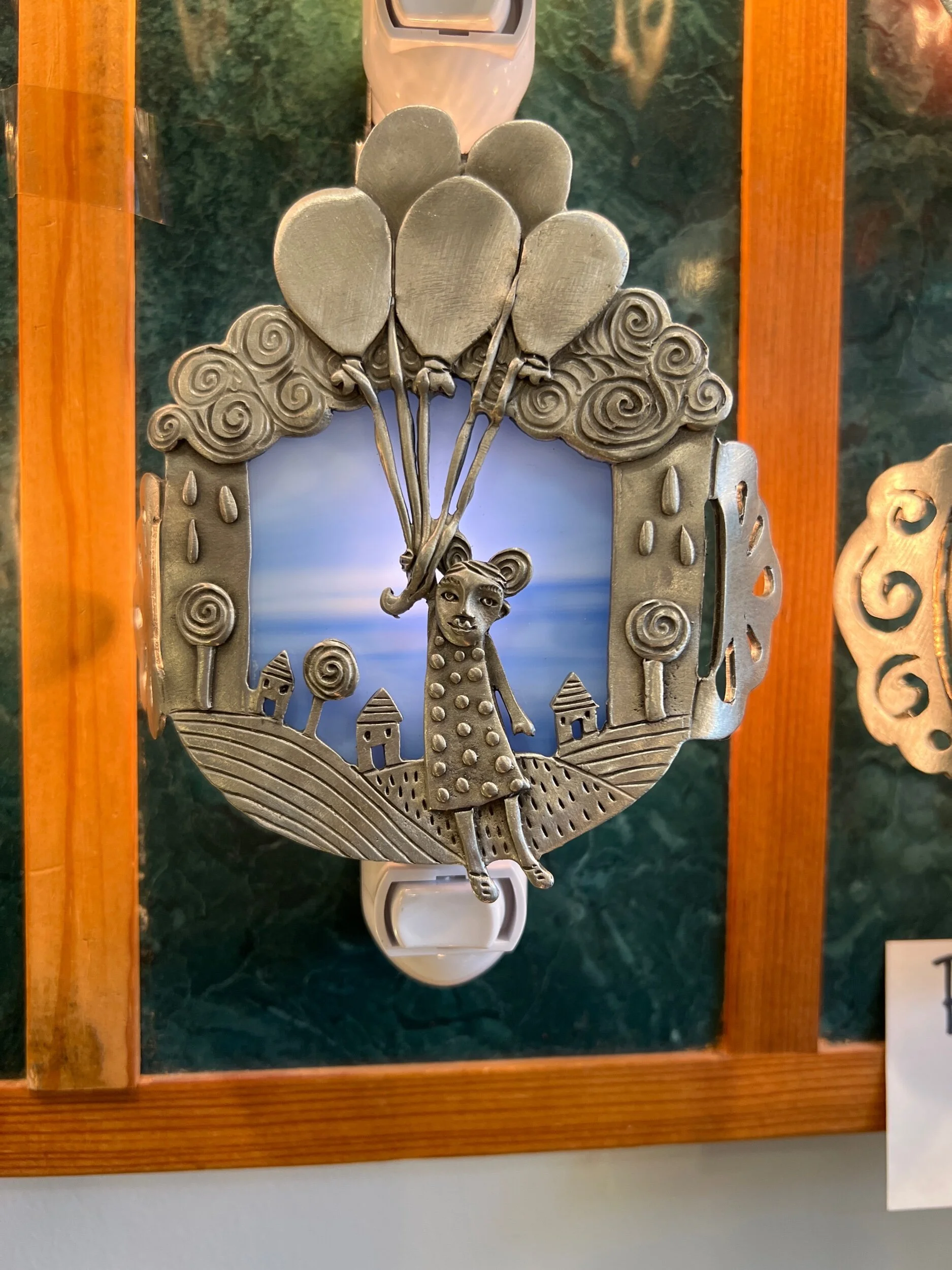 C2B4FE0E-7A8A-4D71-BD0E-638BEF6ABA4A