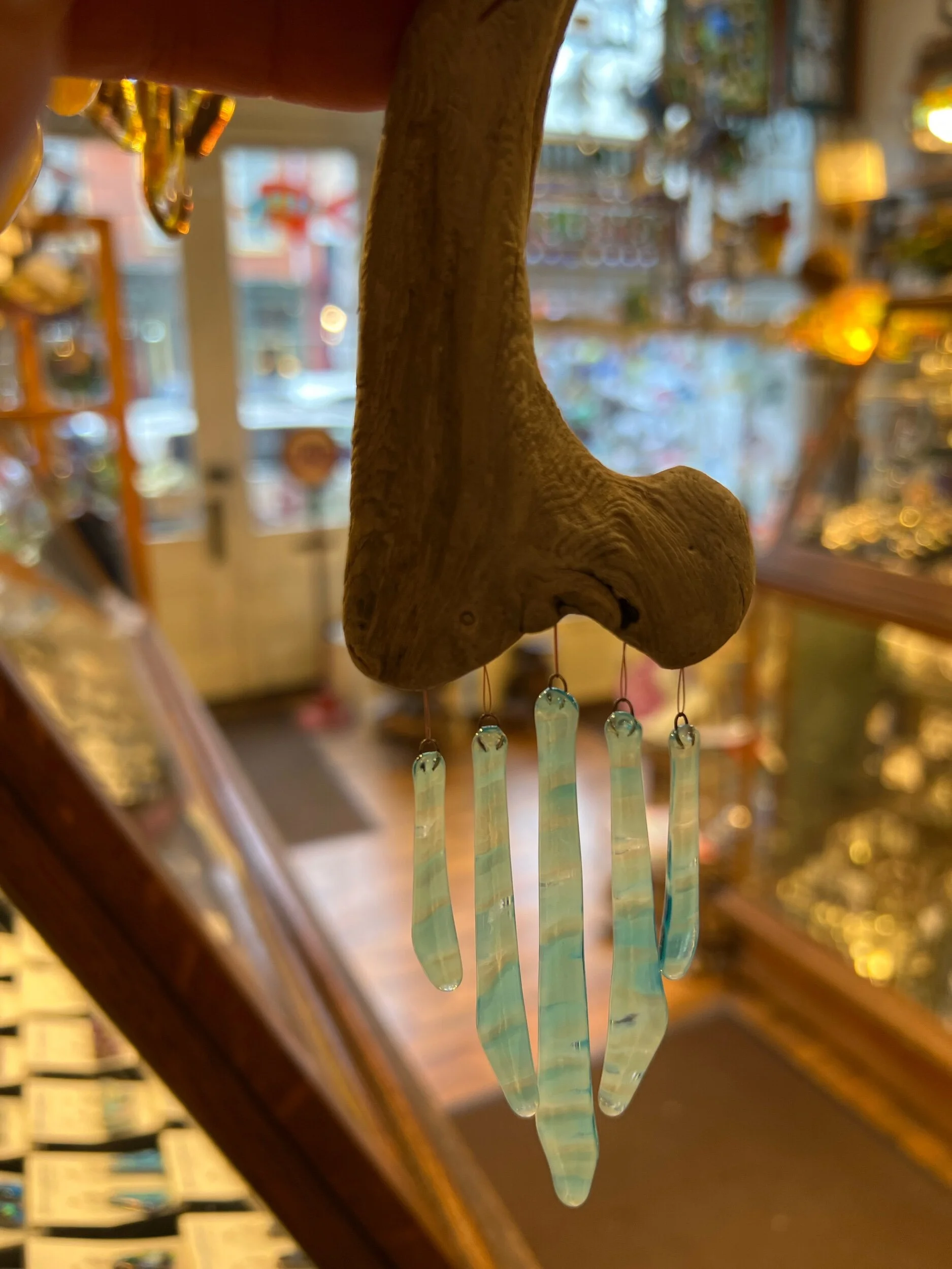 C9D9EAA7-AB6A-4D0E-8B4F-D452994F8D44