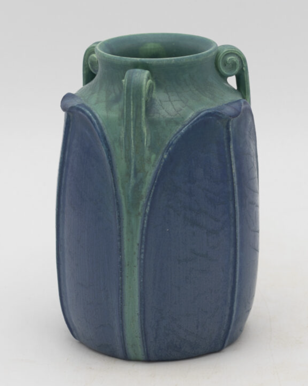 Frond Vase 2.png