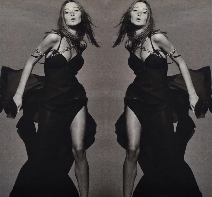 AMICA - CARLA BRUNI