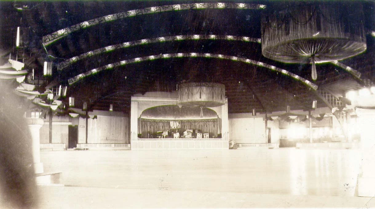 Madura's cropped.jpg