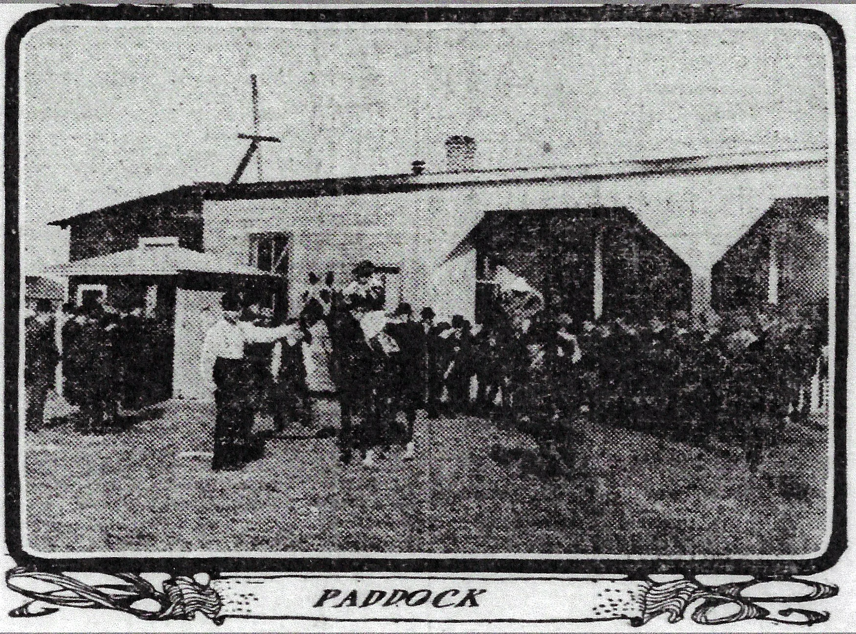 A photo in a 1901 edition of the Chicago Tribune shows us what the paddock at the Roby race track looked like. The paddock was an area to hold and exercise horses. The track had stables to accommodate as many as 500 horses at a time.