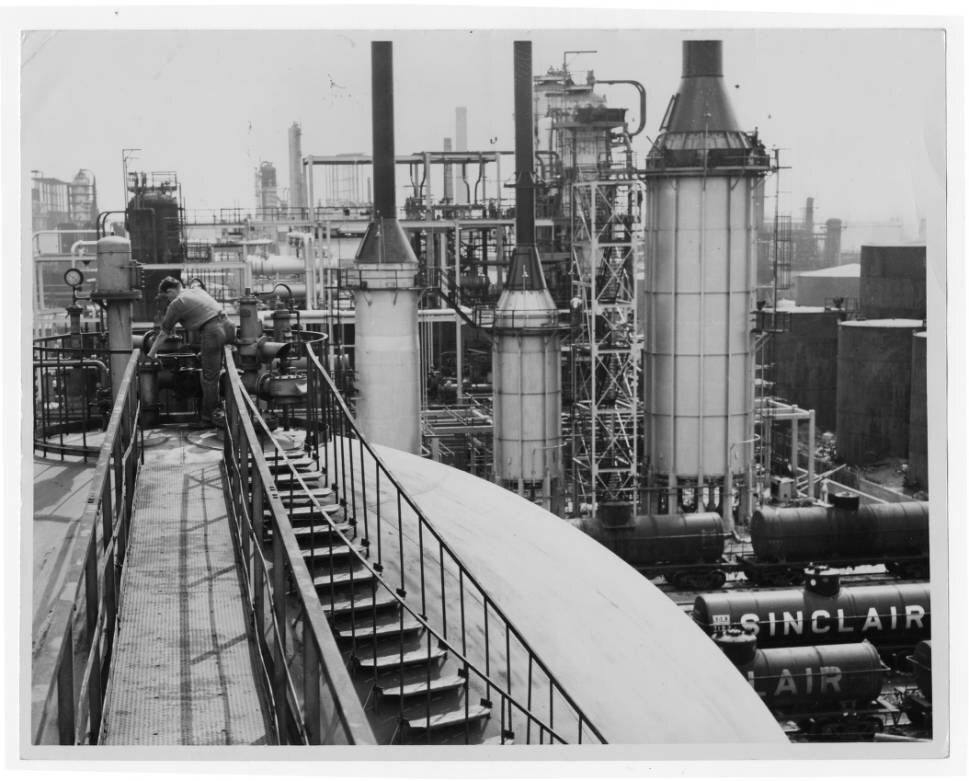 The Sinclair Oil Refinery, seen here in 1920, was in East Chicago, just south of the Standard Oil Refinery in Whiting. Bill Monroe worked here, cleaning barrels and steel drums, while developing his musical talents by performing with a band at night. Photo courtesy of the Indiana State Library Photography Collection.
