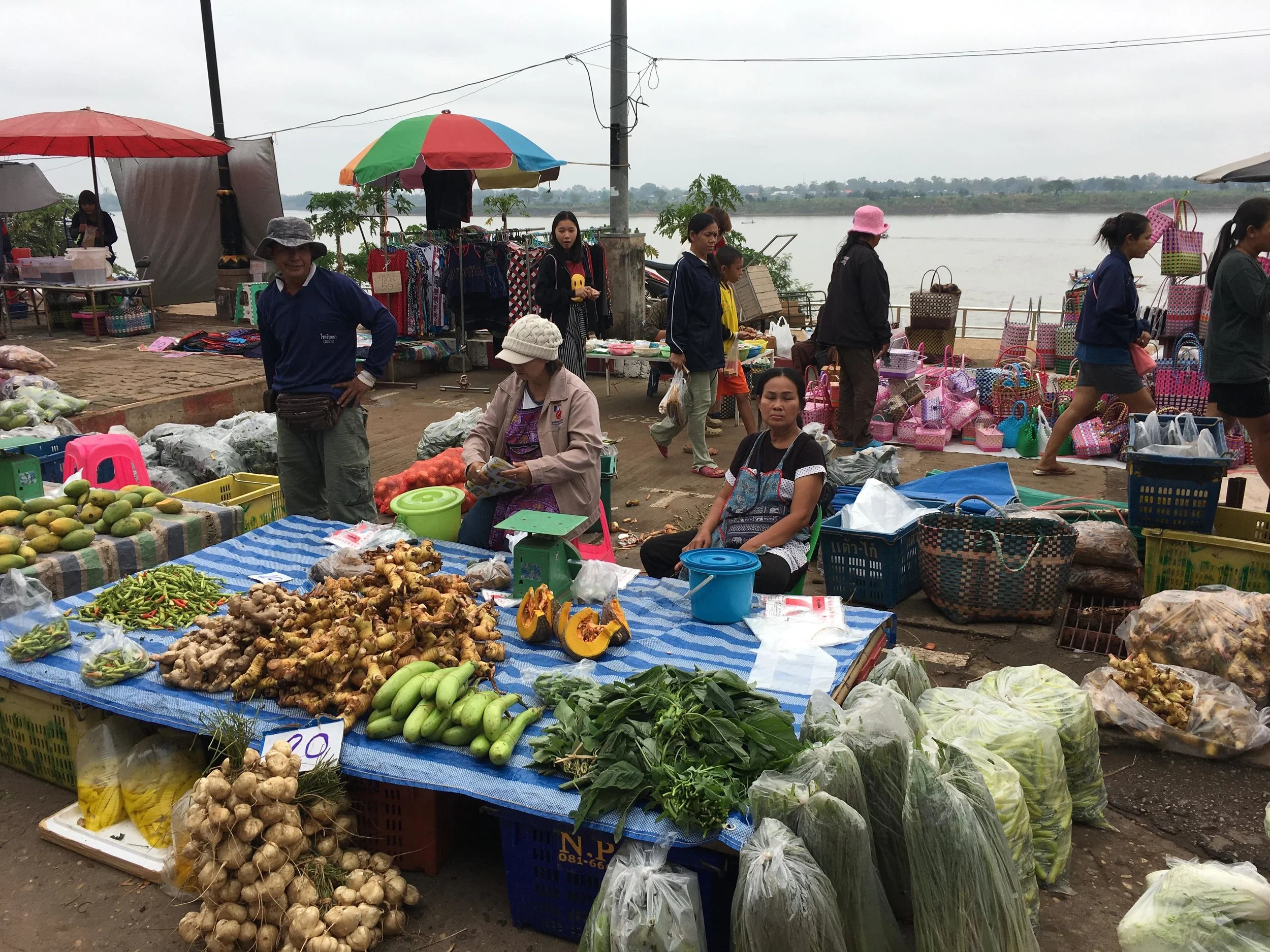 market scene.jpg