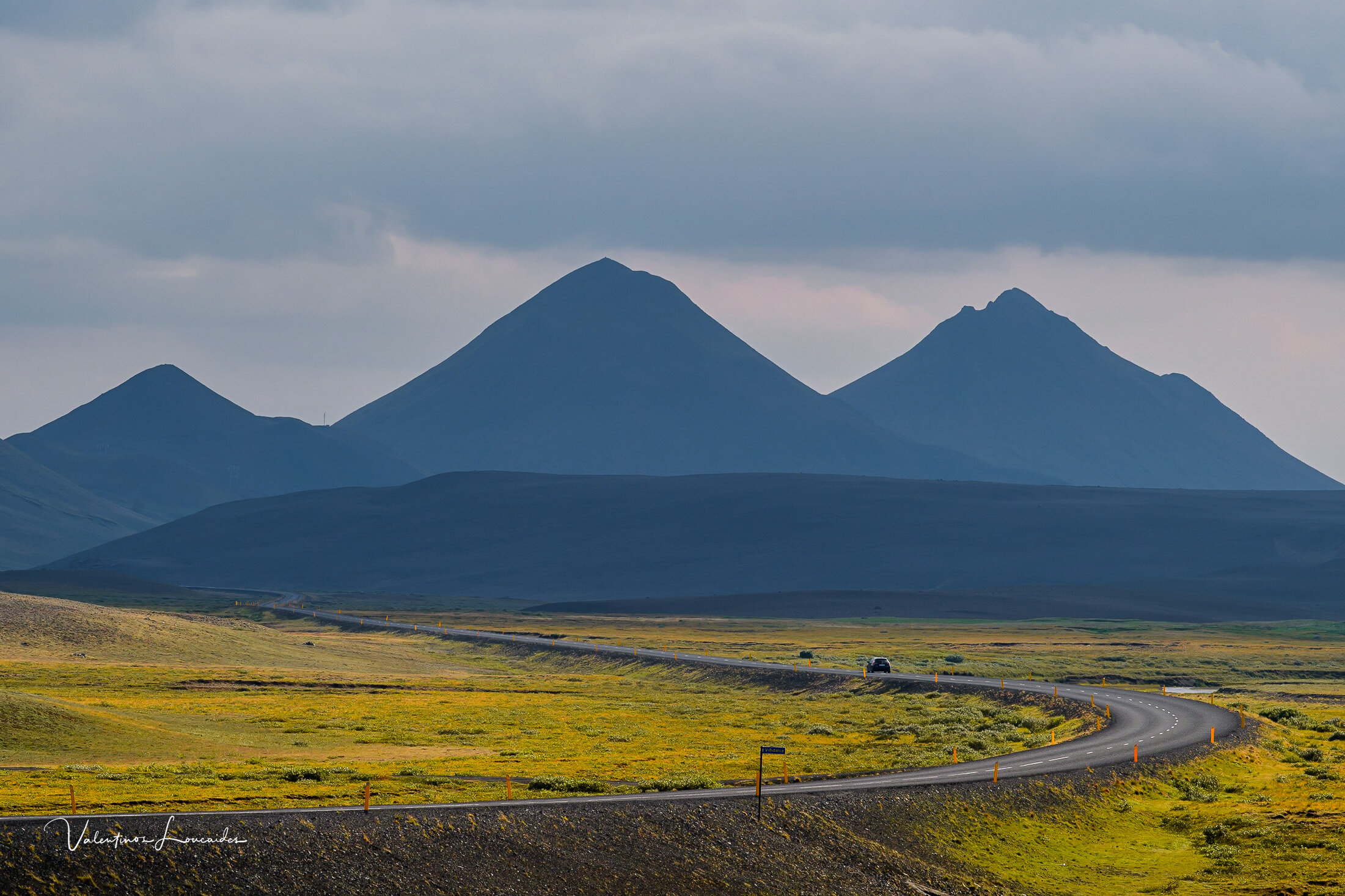 Driving in Iceland by Valentinos Loucaides 2021 / @chlouk