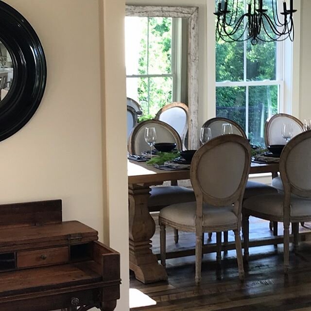 very pretty Loudoun county home coming to market soon!! Stay tuned. #homestagingworks #homestaging #loudouncounty #atokaproperties