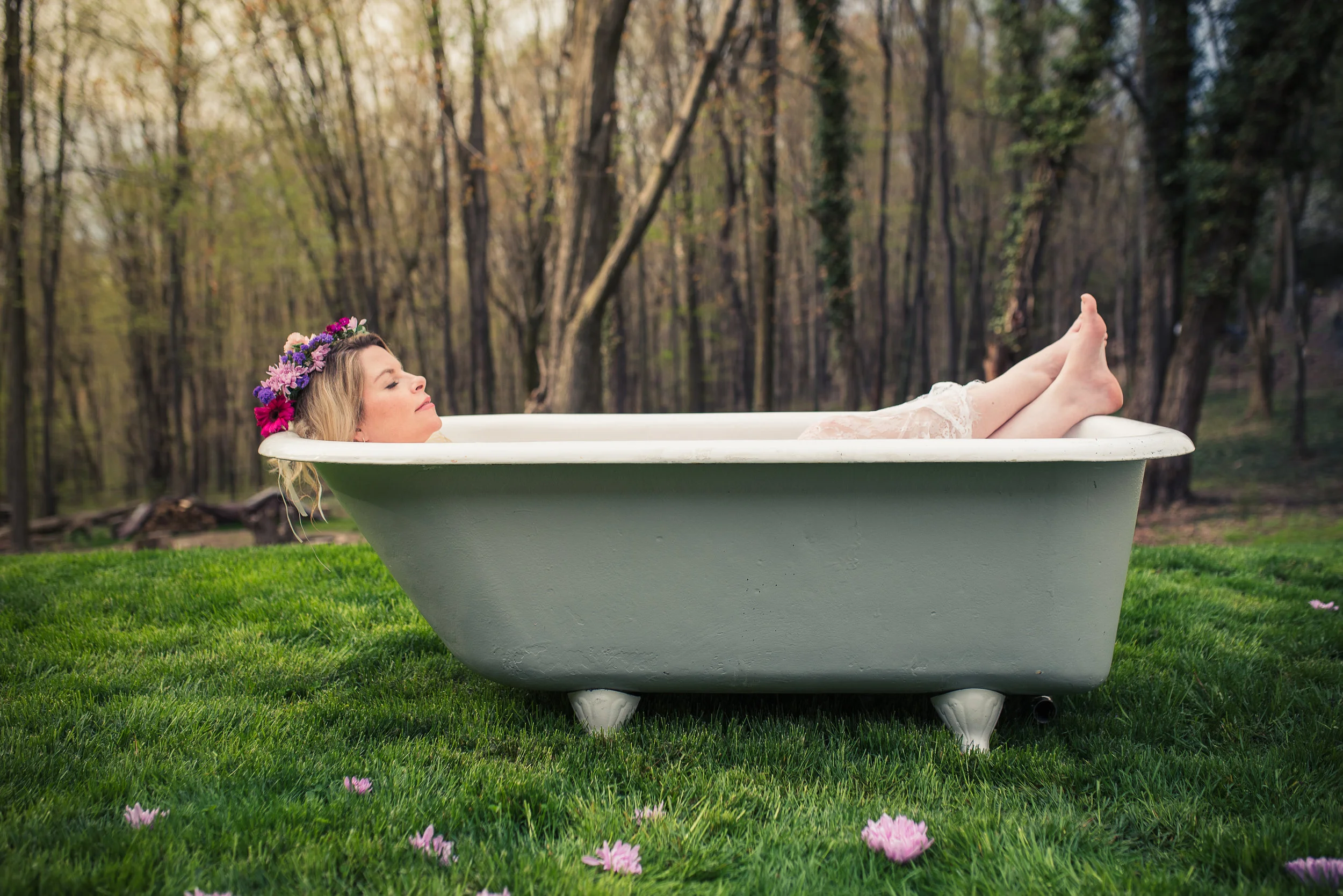 clawfoot tub in pittsburgh photography