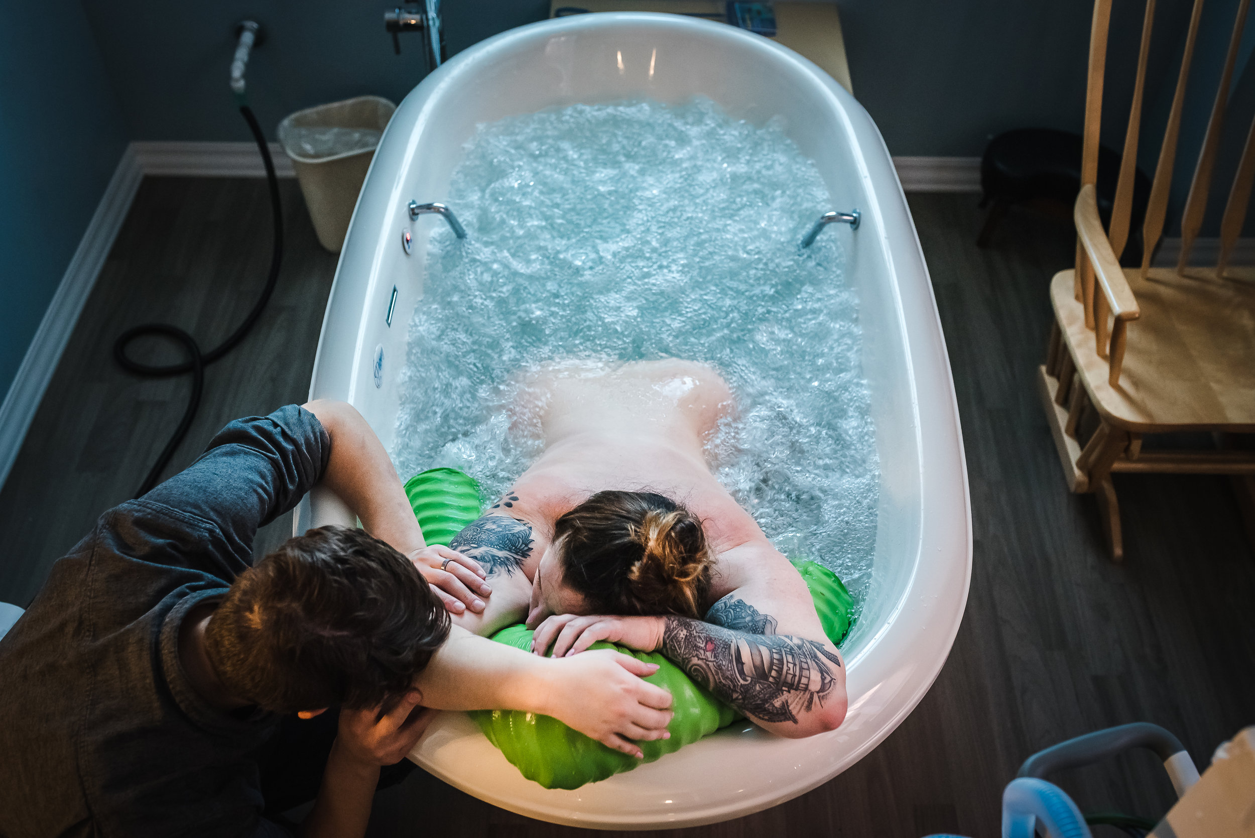 Laboring in water the midwife center