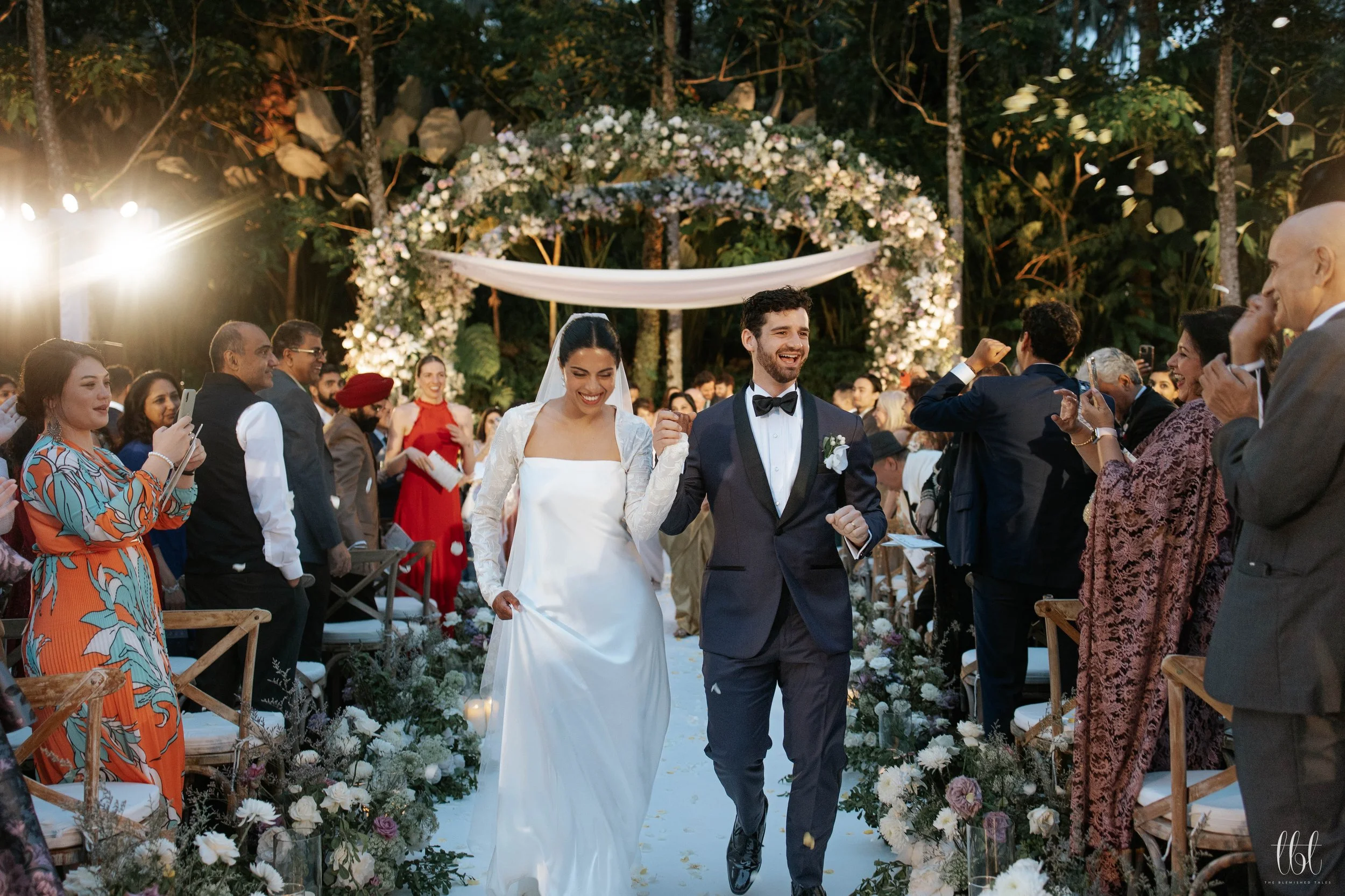 MALLIKA &amp; MAX / BALI