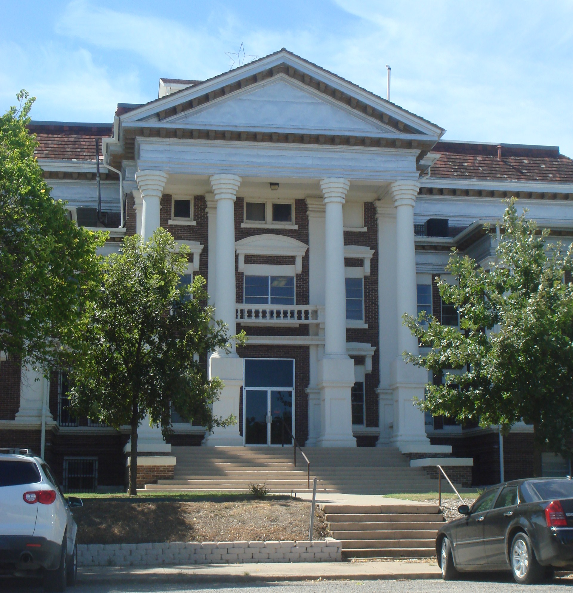 MontagueCty Courthouse.JPG