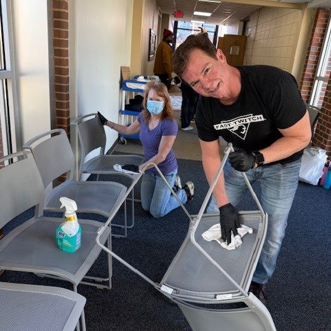 Recently at St. Martin's, we hosted an MLK Day clean-up with Jr. Warden Pete spearheading the charge! 

Thanks to all who volunteered to help beautify the church's various spaces. We are, as always, ever grateful for this church family of ours.