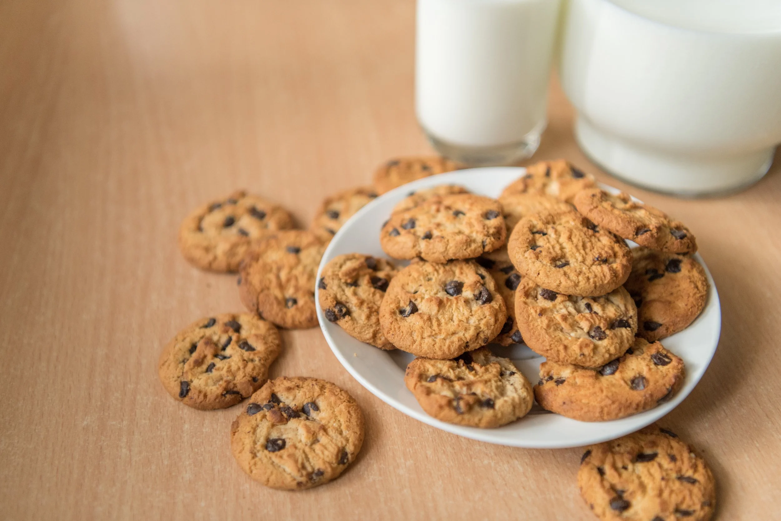 AdobeStock_223260019 chocolate chip cookies.jpeg