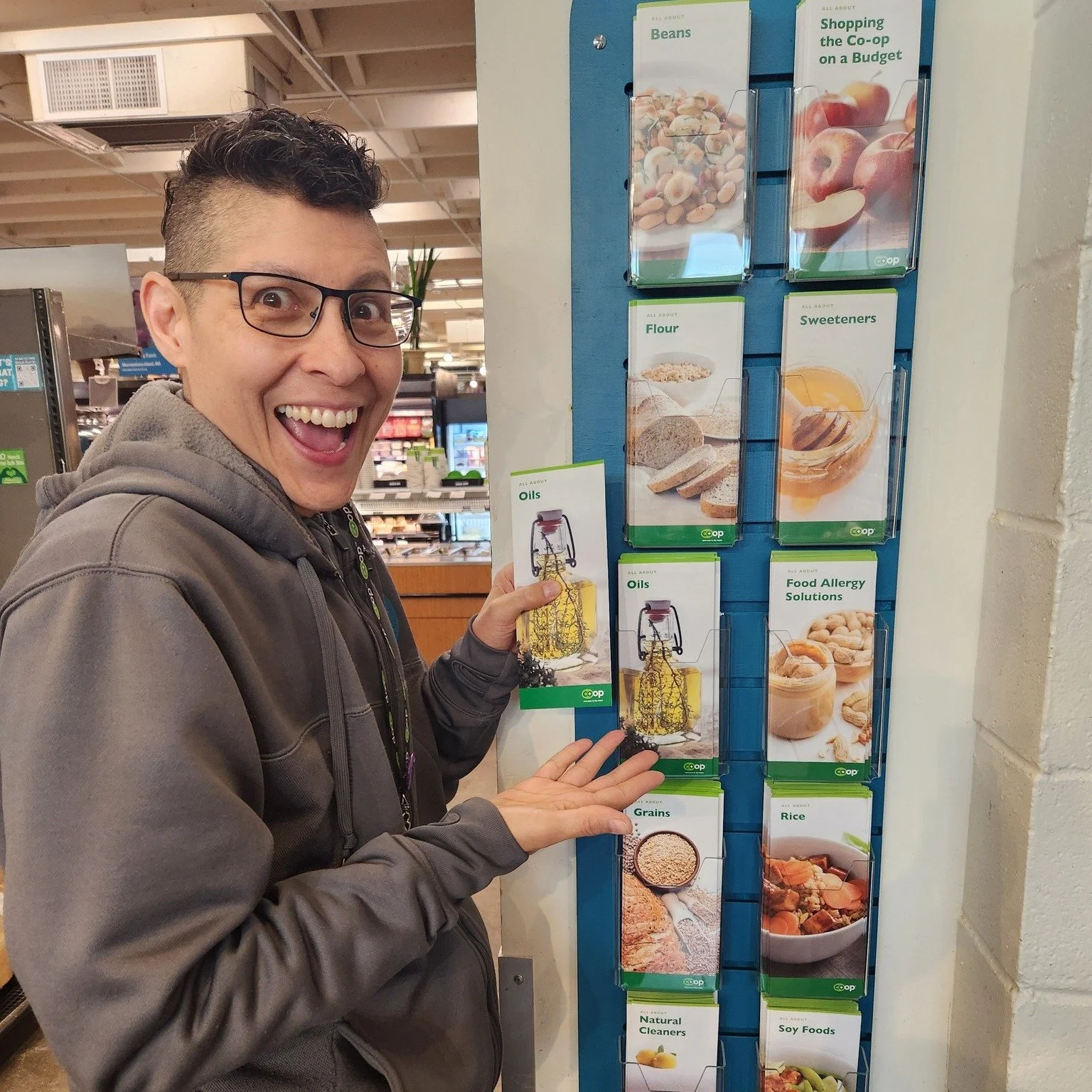 Ooooo, check out the new brochures in our bulk department.
Want to learn more about grains, beans, rice, flour, sweeteners, oils and more, stop by and pick one up.

 #cookingtips #LearnToCook #learntocook #cookingrice #porttownsendwa #pacificnorthwes