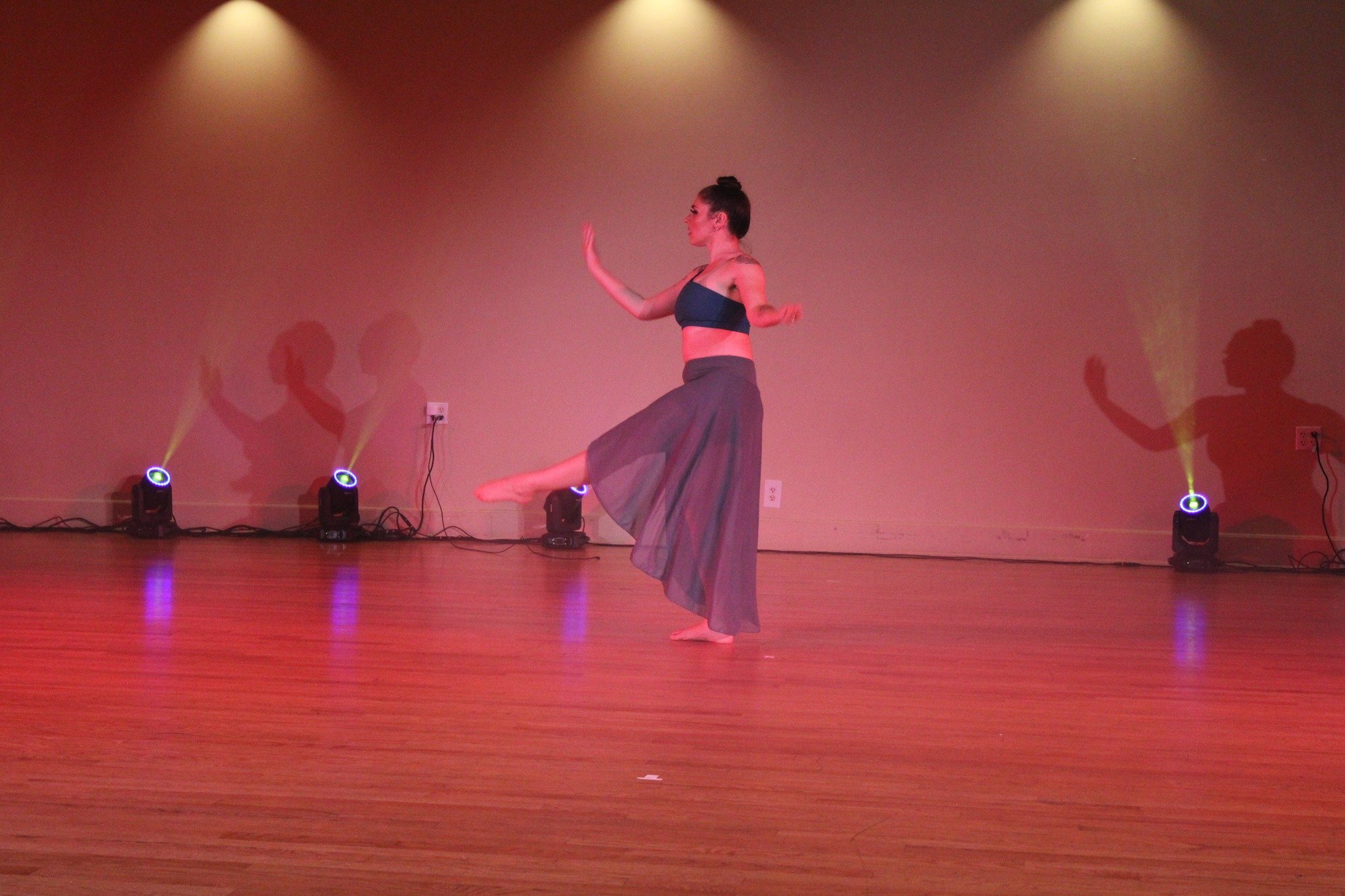 Raqs at the Radio Station