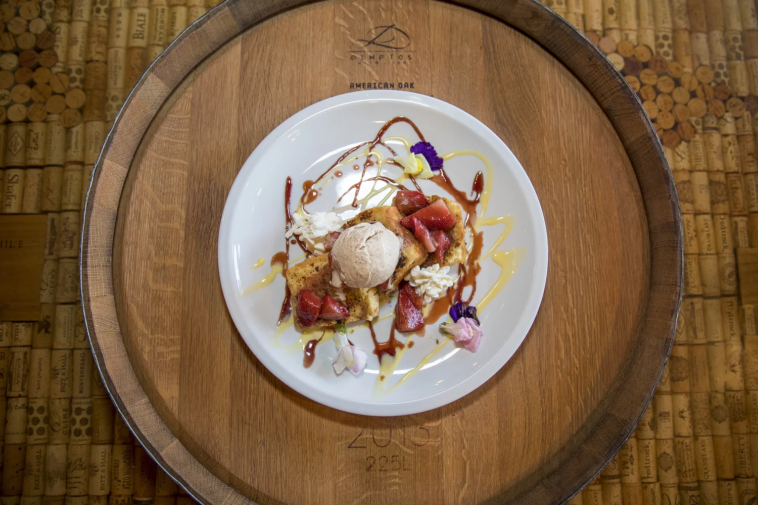 Vin'tij | Food & Wine