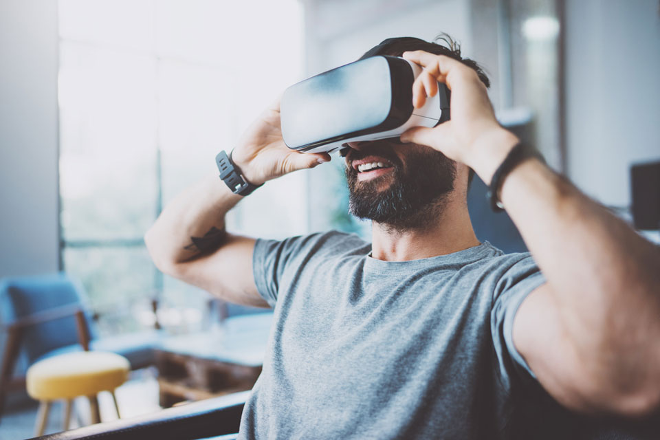 vr-dude.jpg