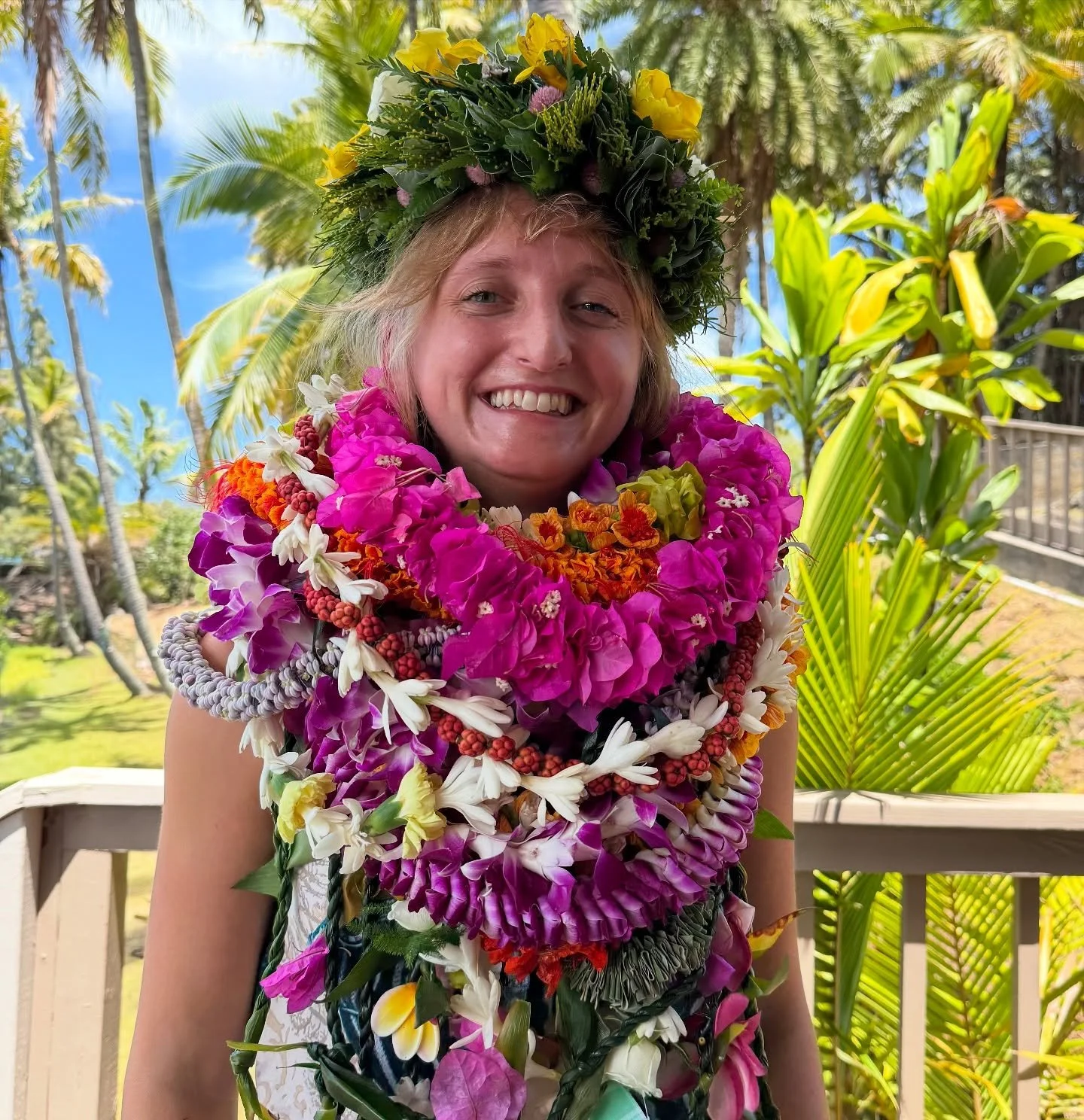 Congratulations Dr.Annie Innes-Gold!! @annieavril10 
Today Annie successfully defended her PhD, which delved into how climate change, resource management, and bicultural restoration drive fish populations and dynamics In Hawai’i. 🐠
Amazing w