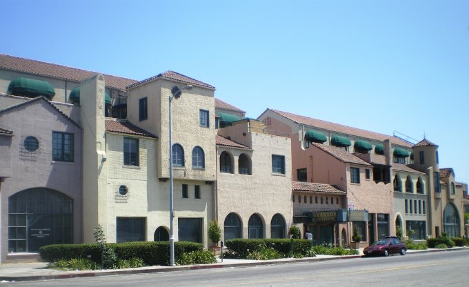 Granada_Shoppes_and_Studios_(Los_Angeles).jpeg