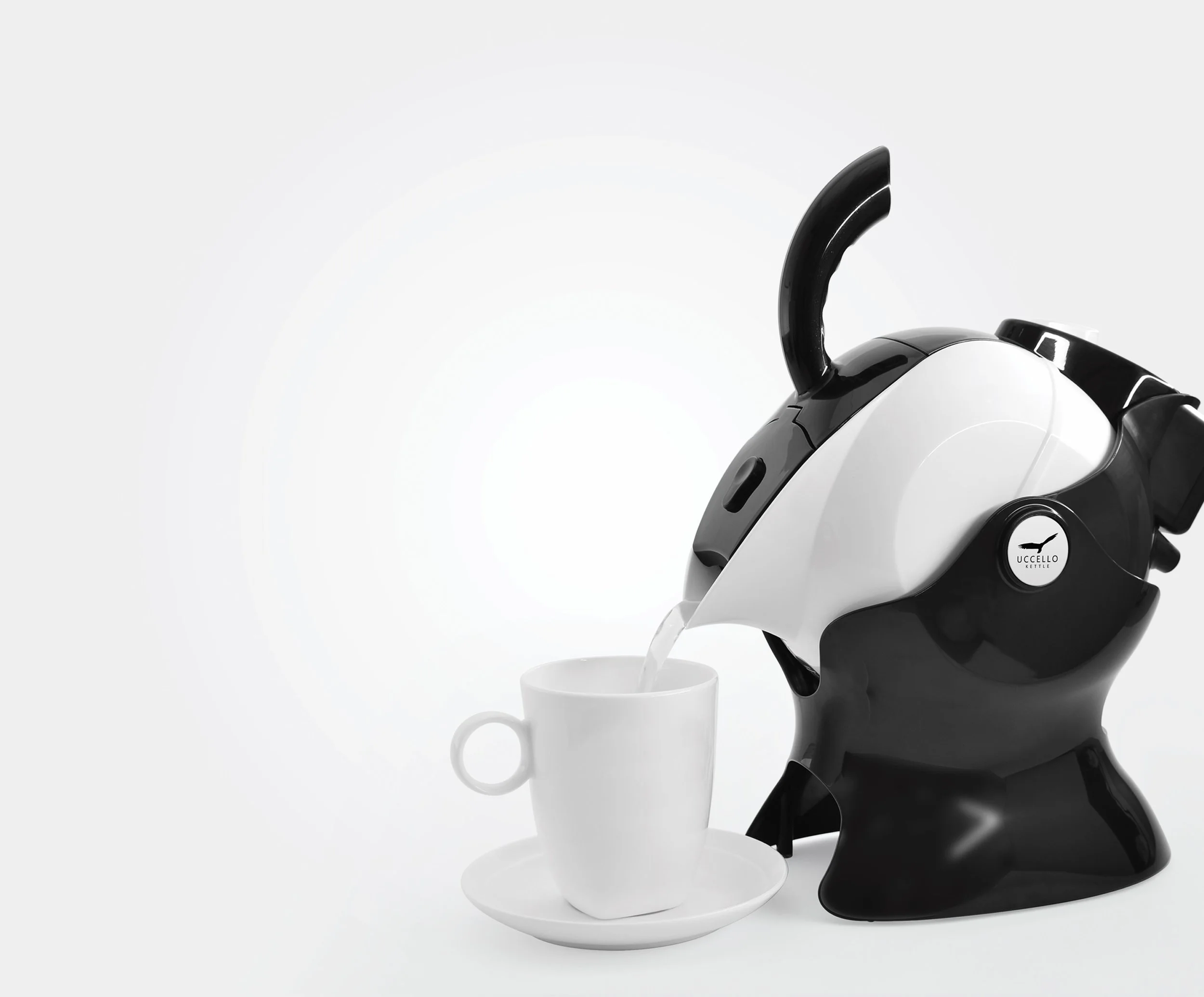 Uccello - Tilt to Pour Kettle