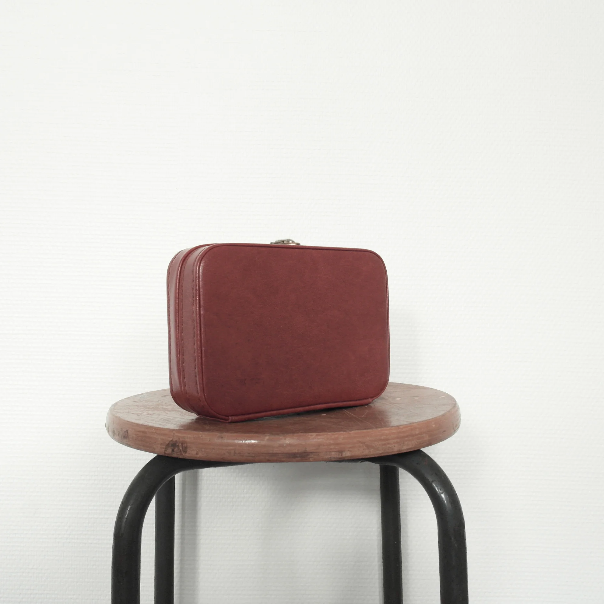 pochette vintage en cuir camel usure studio
