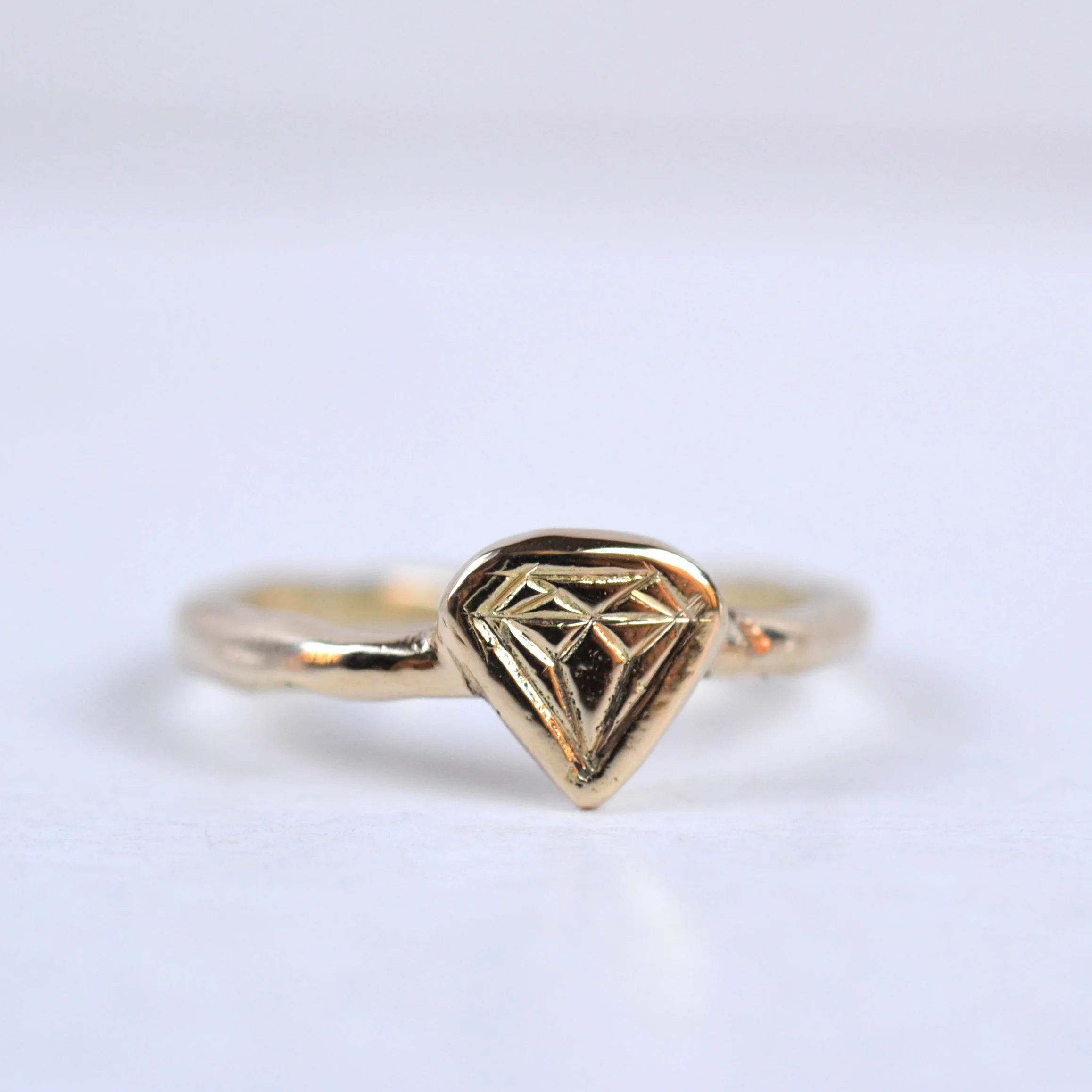 verlovingsring diamant stempel goud 1.jpg