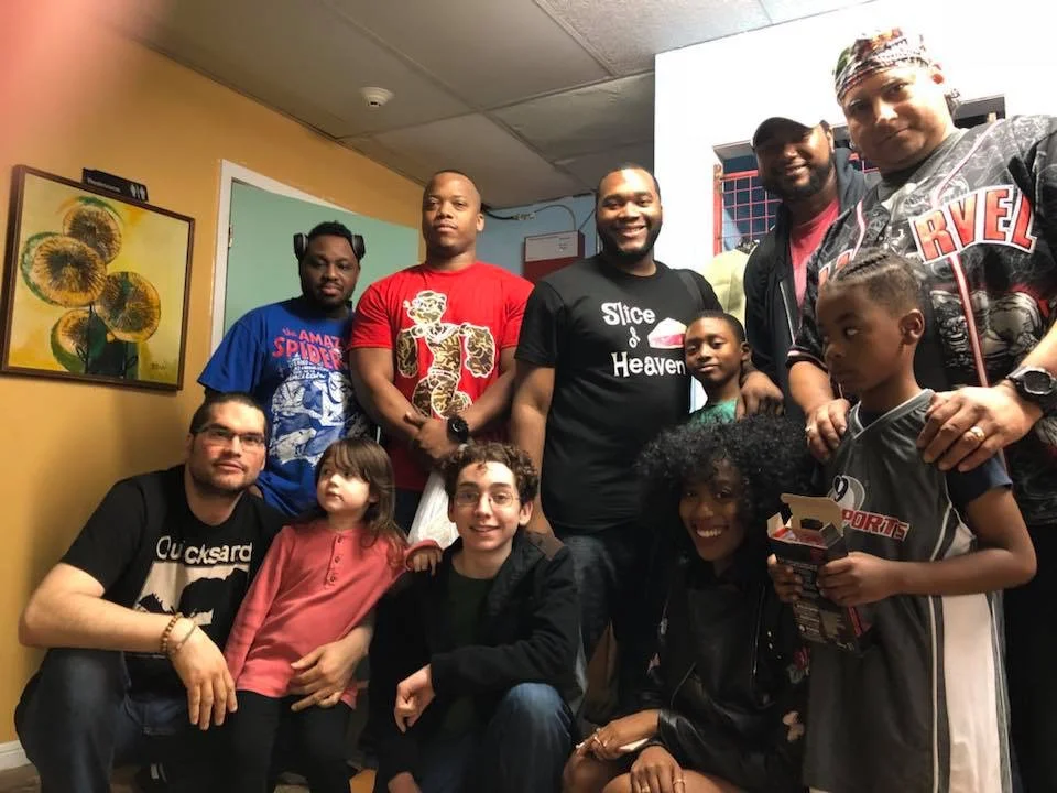 EASTERN RIM FUNNY BOOK & VINTAGE CON