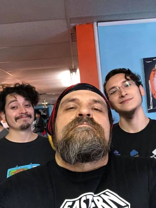 EASTERN RIM FUNNY BOOK & VINTAGE CON