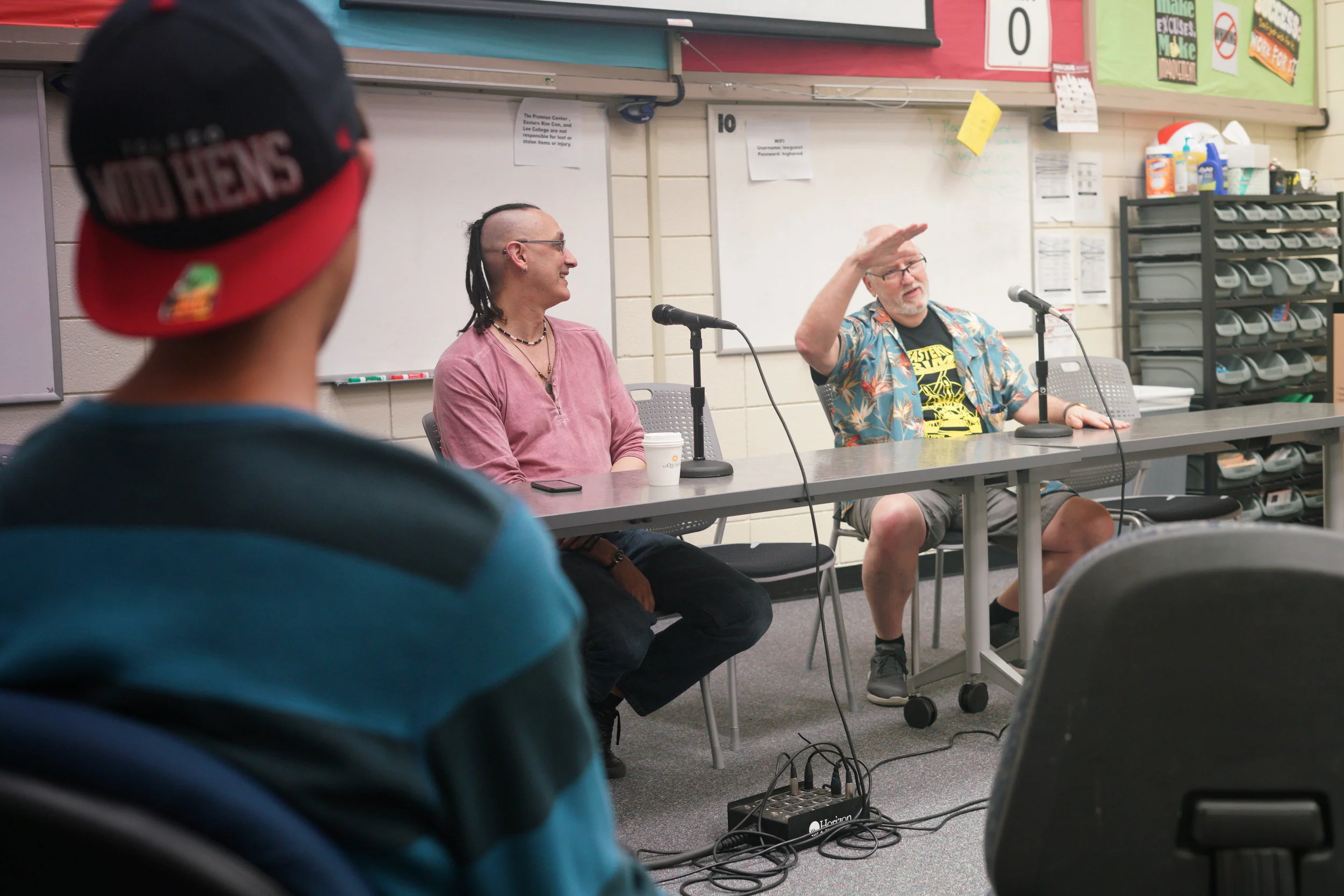 EASTERN RIM FUNNY BOOK & VINTAGE CON