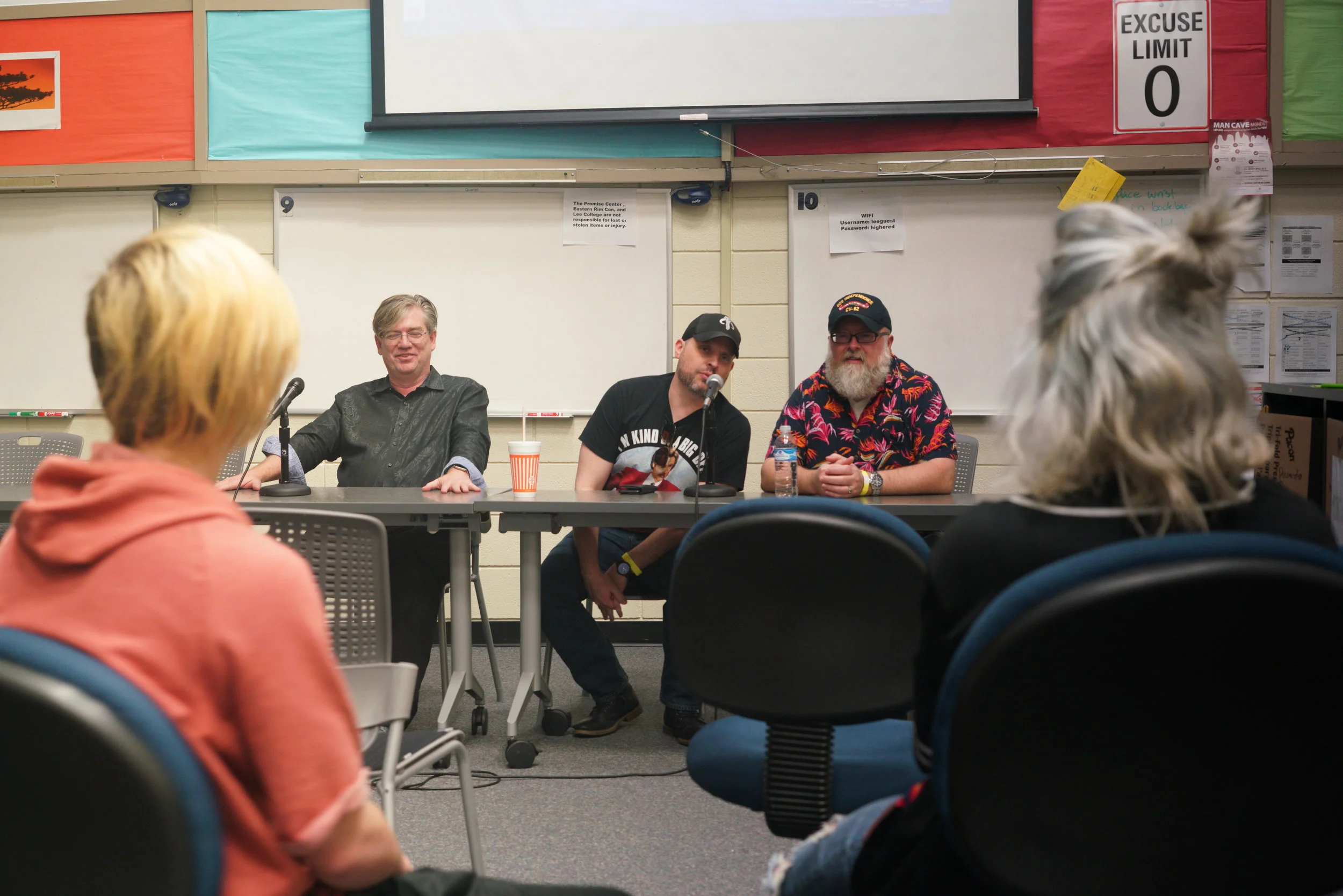 EASTERN RIM FUNNY BOOK & VINTAGE CON