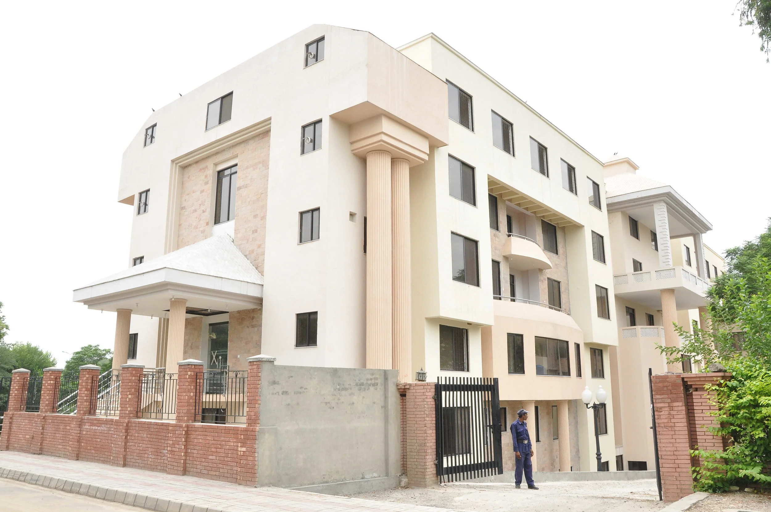Academic & Health Institutions