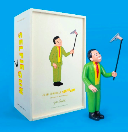 Joan Cornella "Selfie Gun"