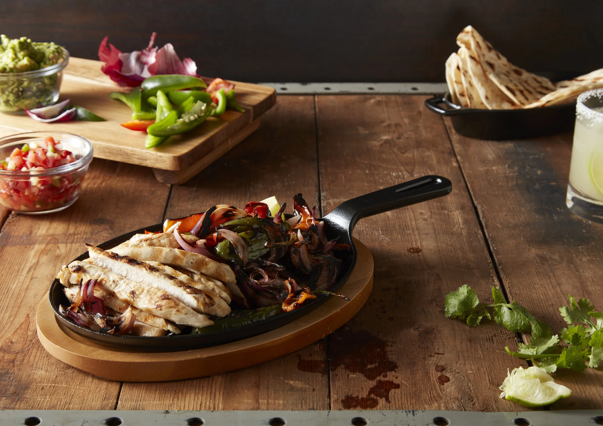 YK_AKSOvalFajitaSet_Email_V1_725(1).jpg