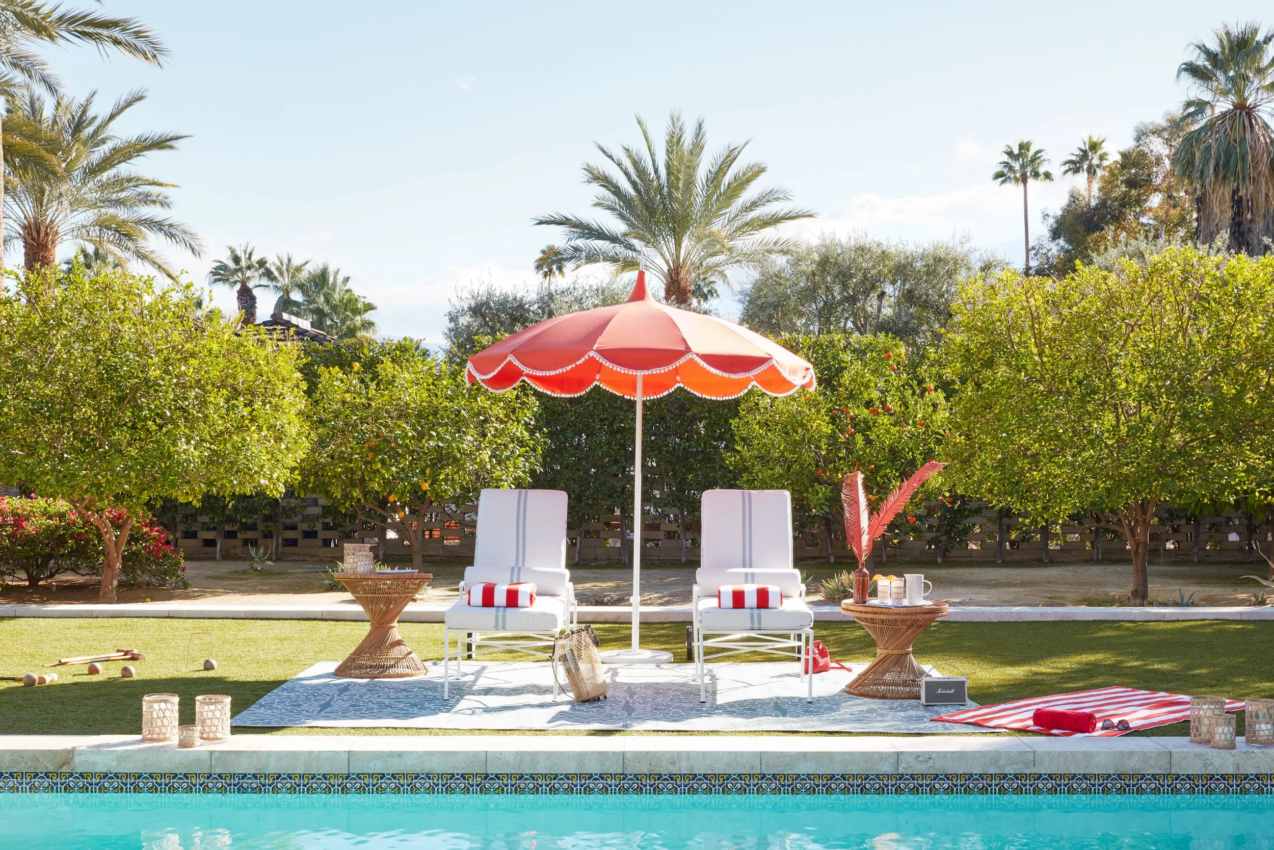 OKL_SIT_20190209_Full_CR_Outdoor Location Shoot 2019_Core Chaise Poolside_1.jpg