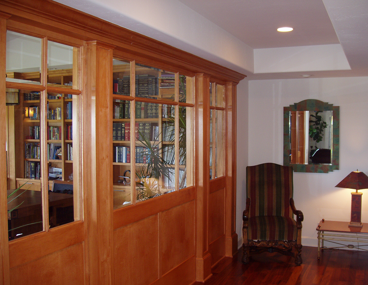 Window partition between library and entrance hall