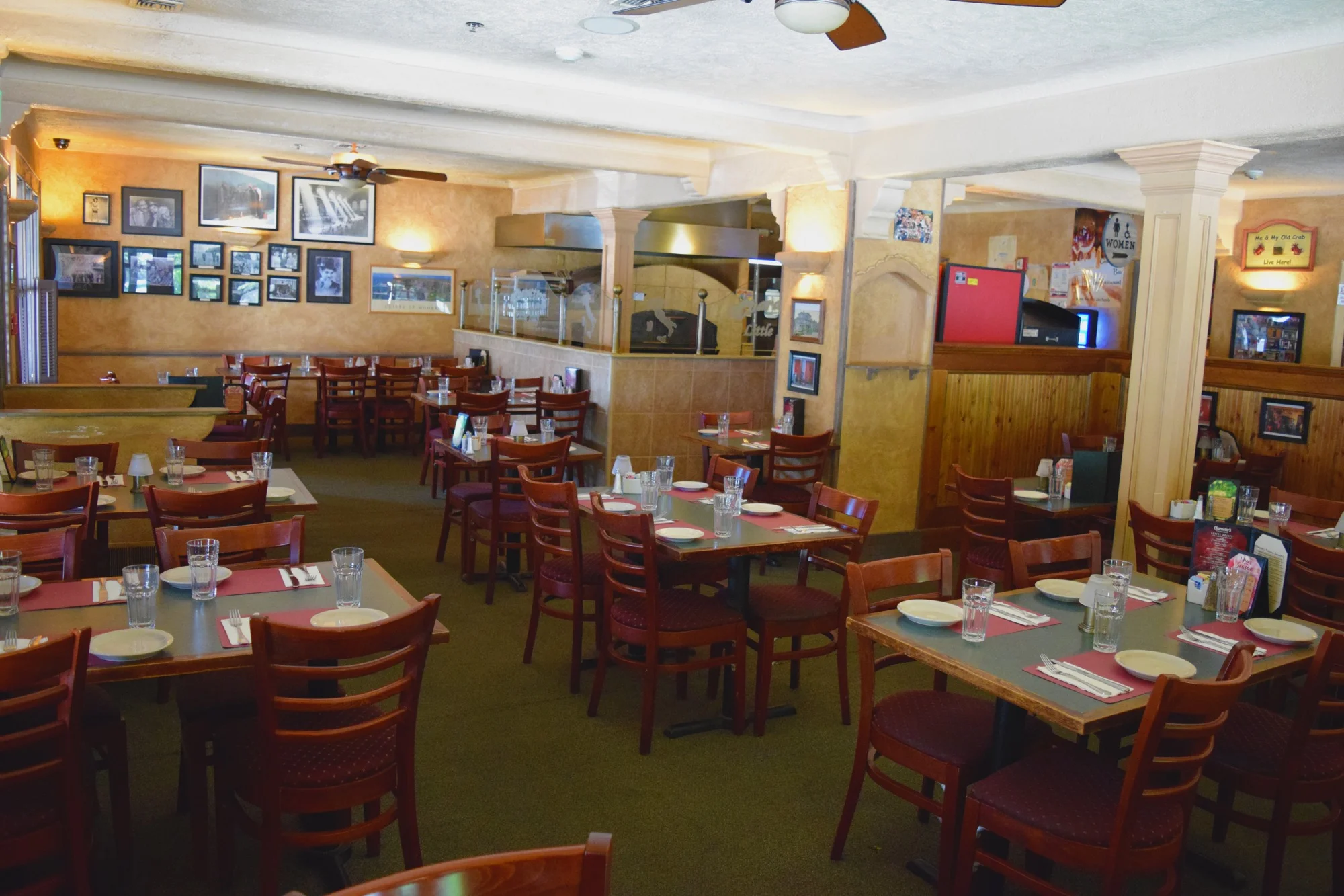 diningroom1.jpg