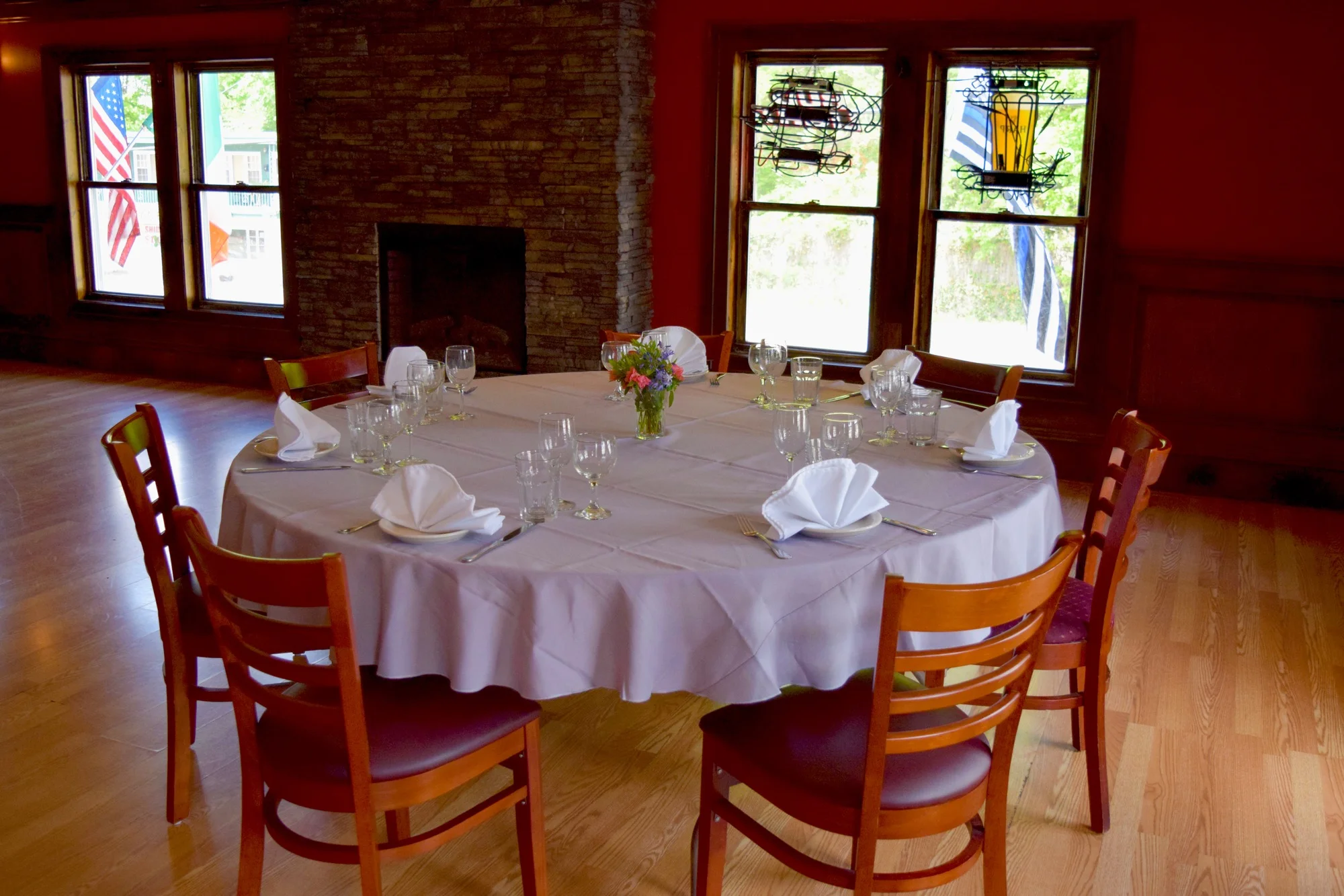 partyroom1.jpg
