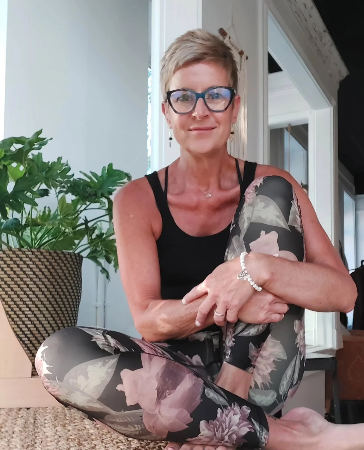 🪷Join us at InHarmony Yoga on October 5th at 12:30pm for The Golden Hour Sober Curious Community.
 
🪷The Golden Hour is a passion project of our yogi and newest InHarmony family member Rita Bentley. The idea for The Golden Hour started in her early